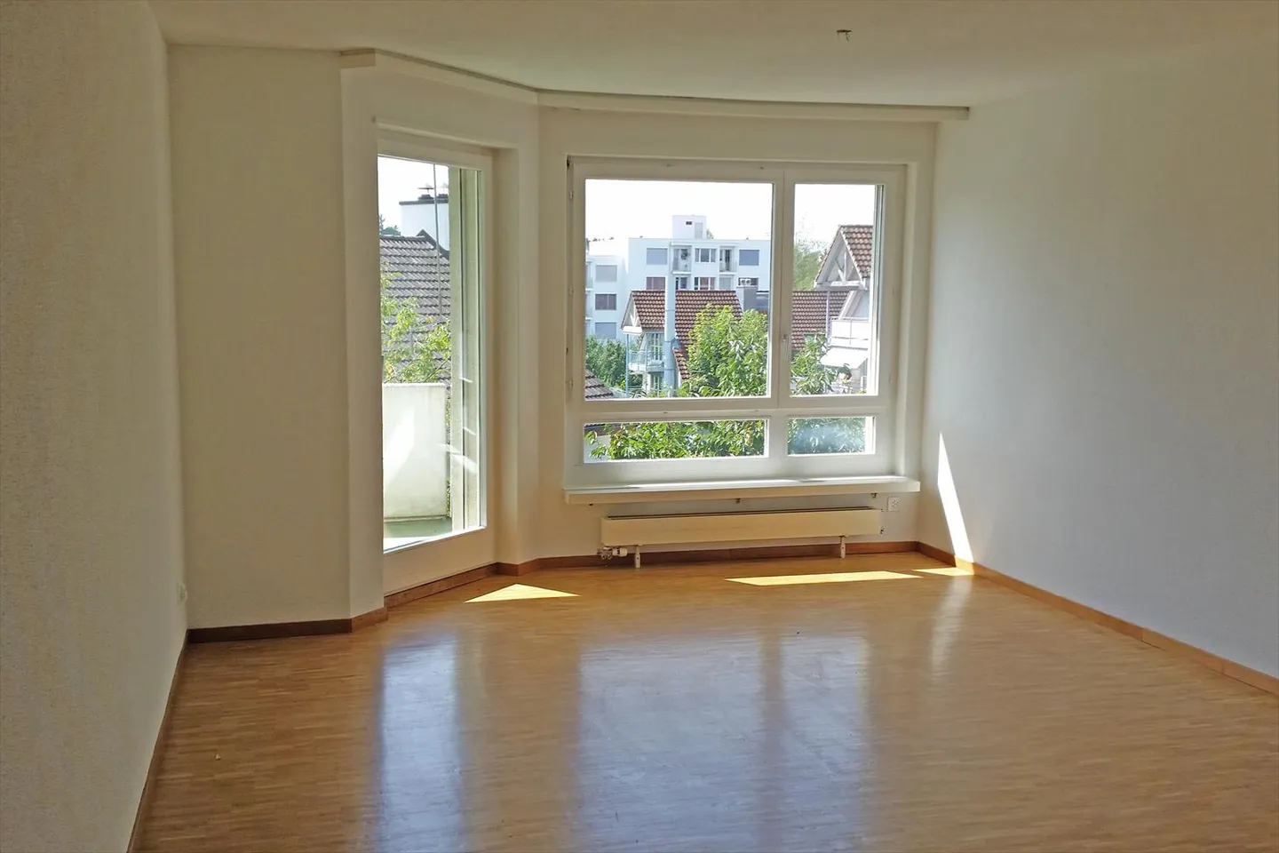 Appartement familial dans un emplacement calme et verdoyant - Photo 1 sur 8