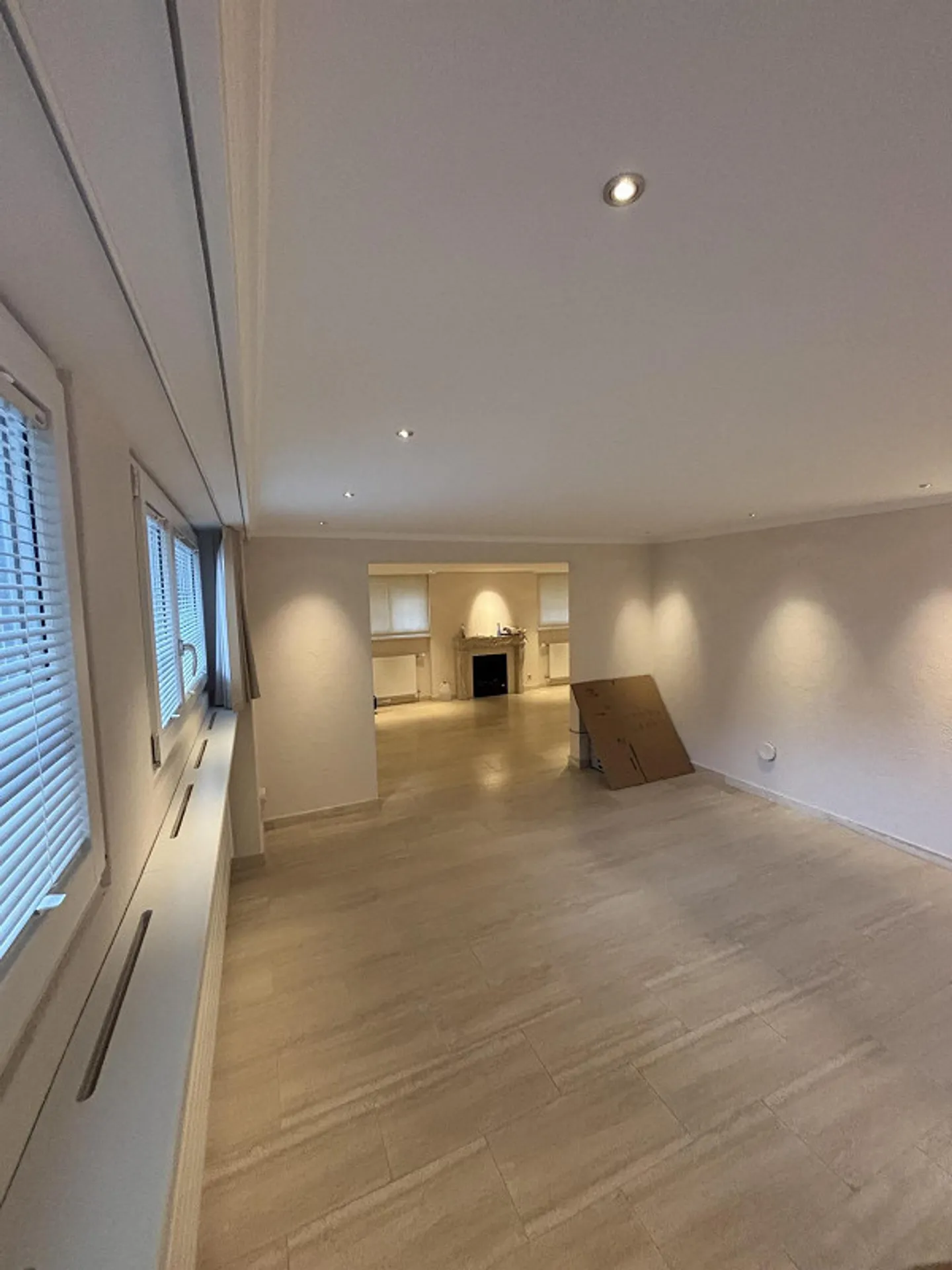 Appartamento accogliente di 2.5 stanze in una posizione tranquilla di Alpnach Dorf - Foto 3 di 9