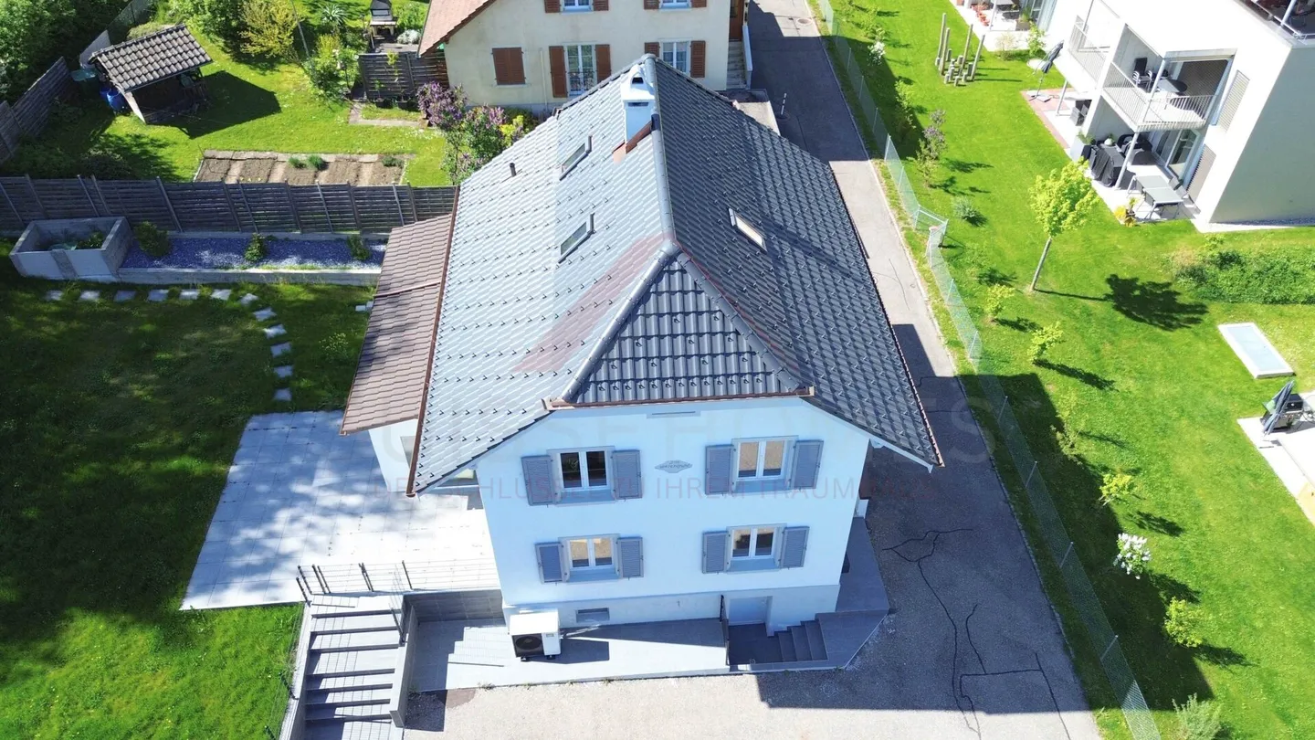 Spacious Single-Family Home in Niederbipp - Charming, Family-Friendly, and Full of Potential - Photo 1 of 11