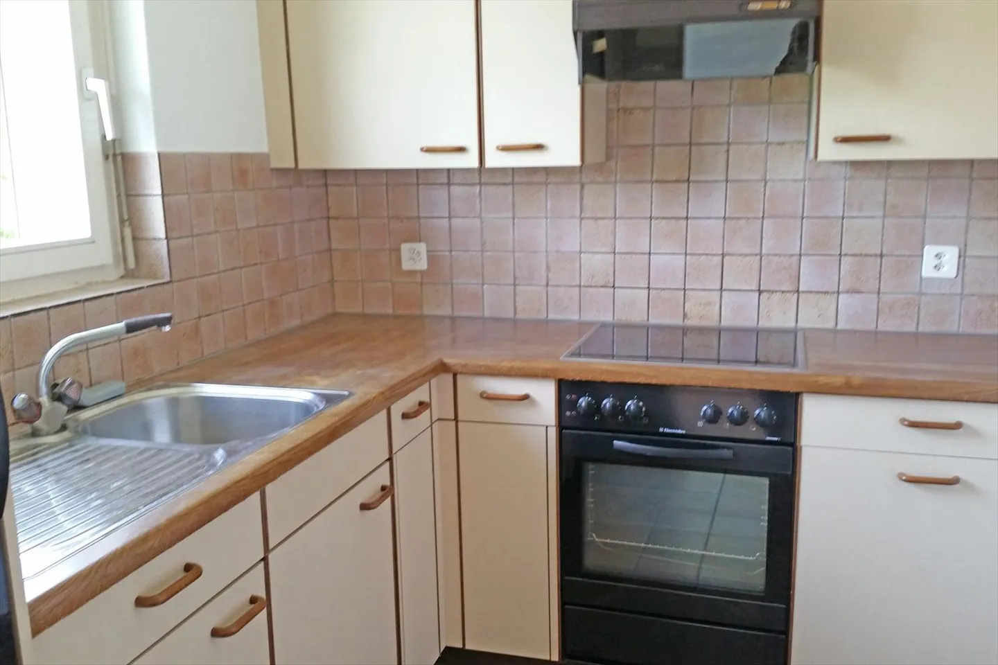 Appartement familial dans un emplacement calme et verdoyant - Photo 5 sur 8