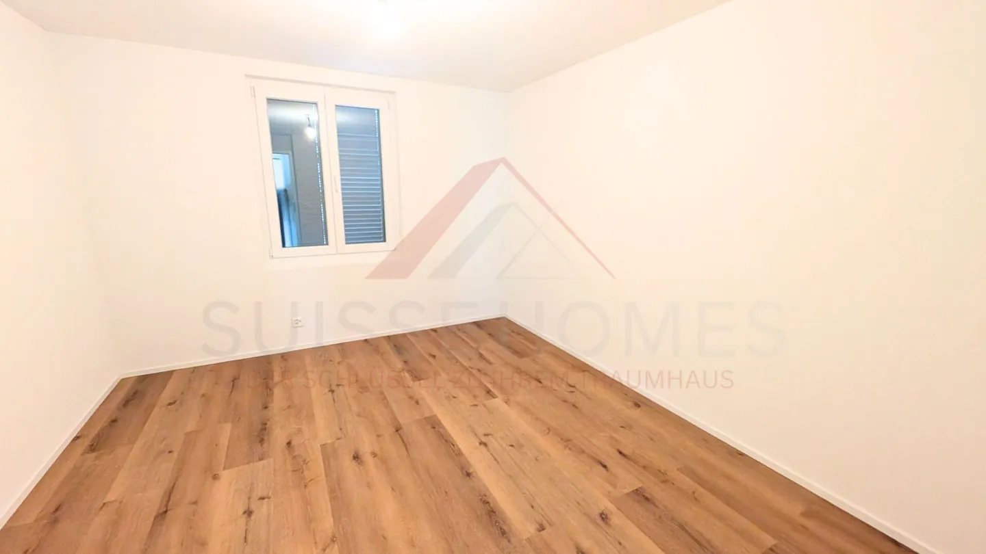 Spacious Single-Family Home in Niederbipp - Charming, Family-Friendly, and Full of Potential - Photo 4 of 11