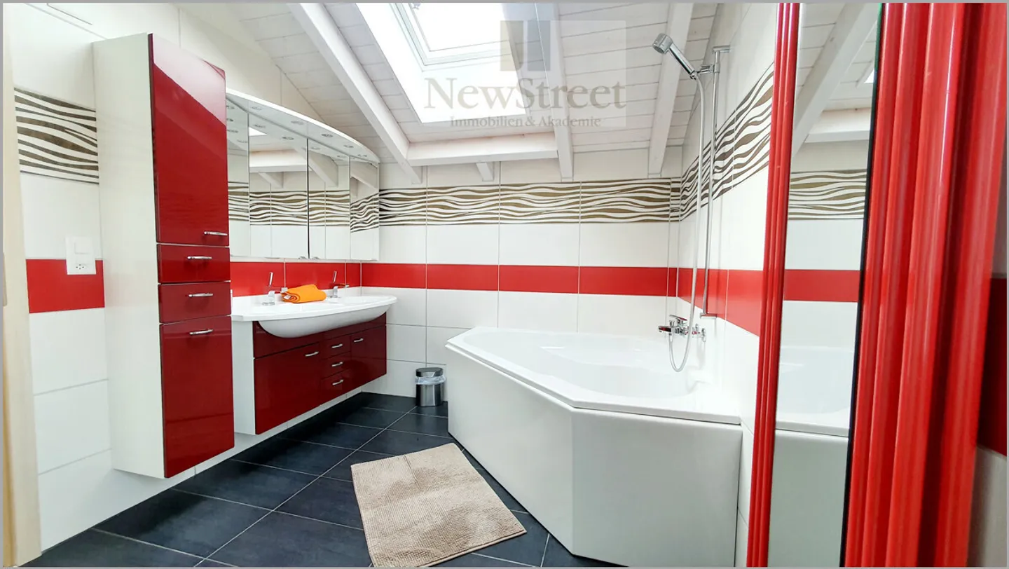 Grosszügige, moderne Attika-Maisonette mit traumhafter Aussicht! - Foto 12 von 13