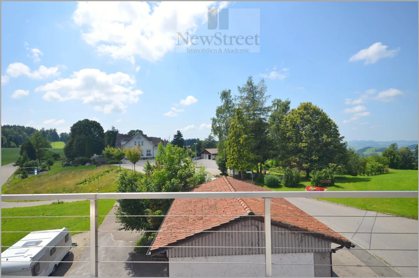 Grosszügige, moderne Attika-Maisonette mit traumhafter Aussicht! - Foto 13 von 13