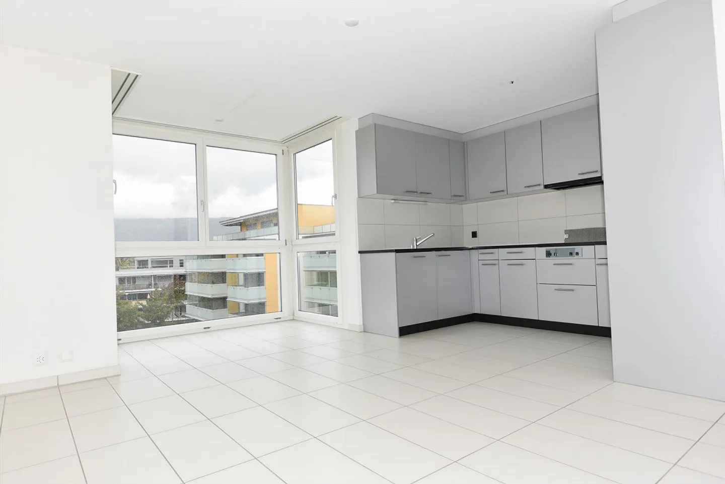 Appartement Lumineux Quartier Calme - Photo 3 sur 8