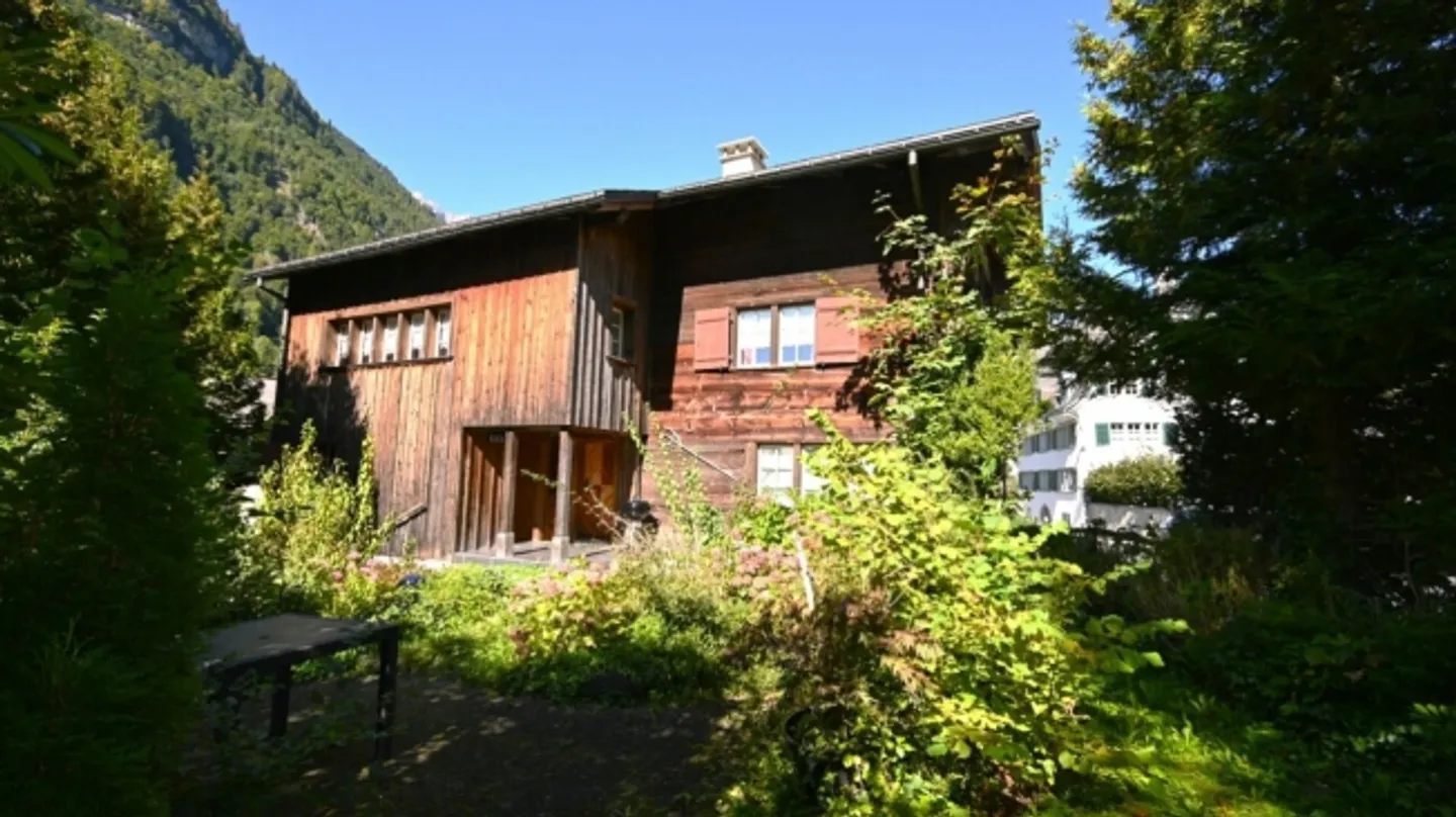 «Landleben im freistehenden, vielfältig nutzbaren Haus mit zwei Wohnungen und Atelierräumen.» - Foto 16 von 20
