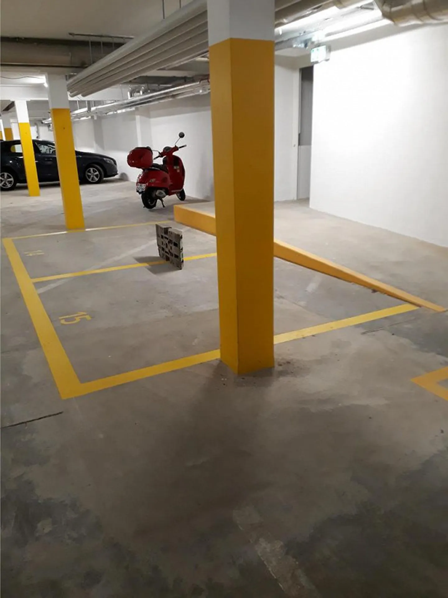 Parking space for your motorcycle - Photo 1 of 1