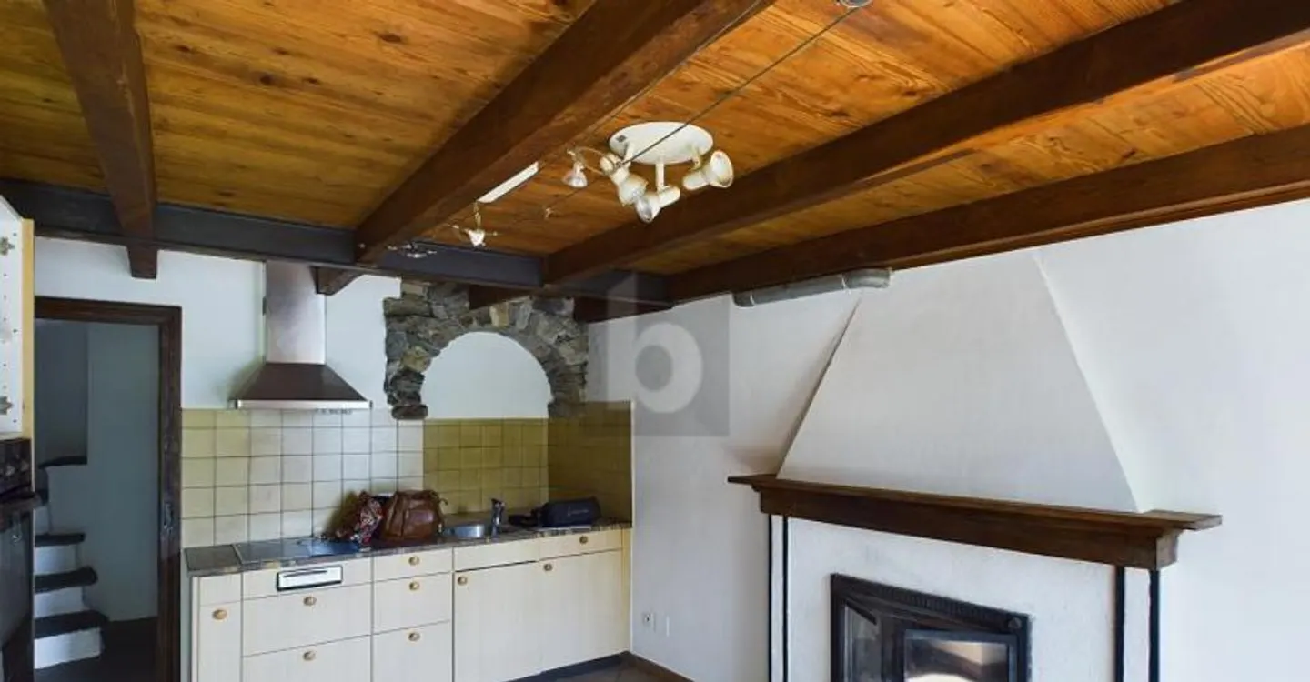 Maison Ensoleillée avec Grand Jardin - Photo 2 sur 5