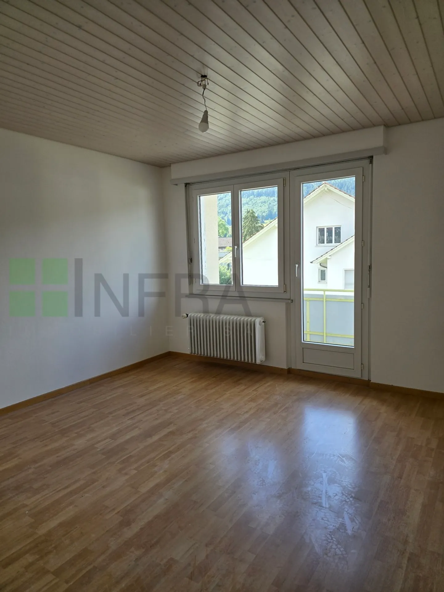 Attico ristrutturato di 62 m2 al 2° piano - Foto 2 di 8