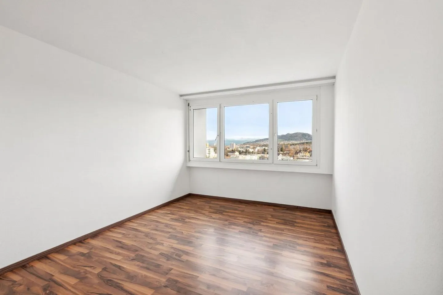 Magnificent 5.5 room apartment in Bethlehem! - Photo 3 of 12