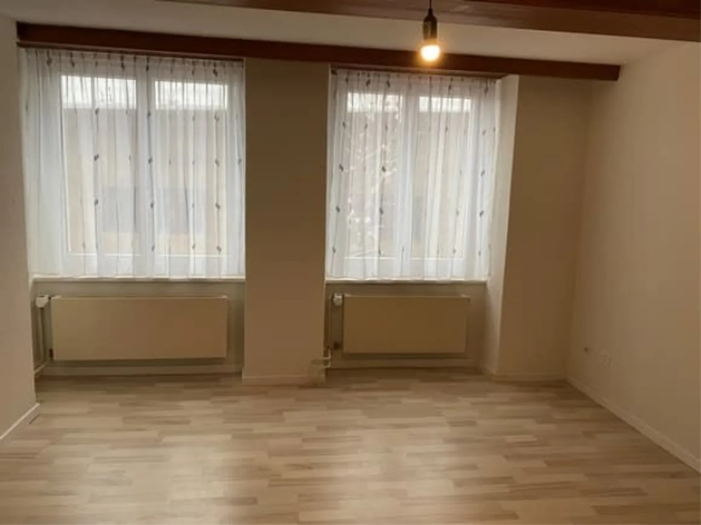 Light-flooded renovated 3.5-room ground floor apartment in idyllic location in Nuglar - Photo 1 of 8