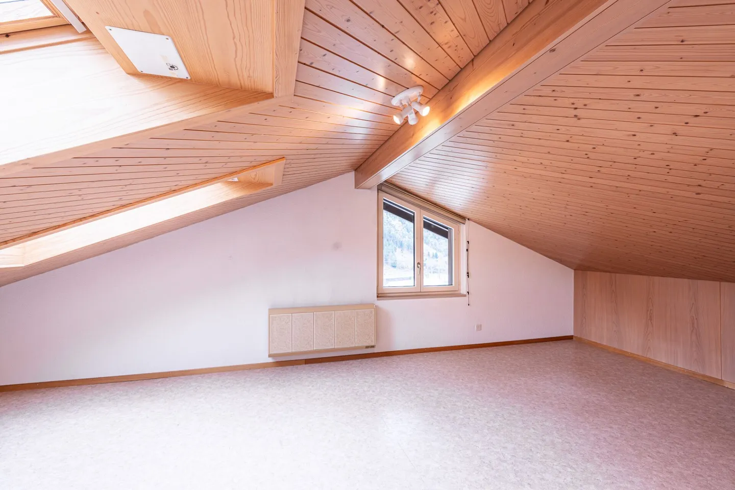 Duplex spacieux avec jardin d'hiver, Charnotzet et potentiel locatif - Photo 8 sur 12