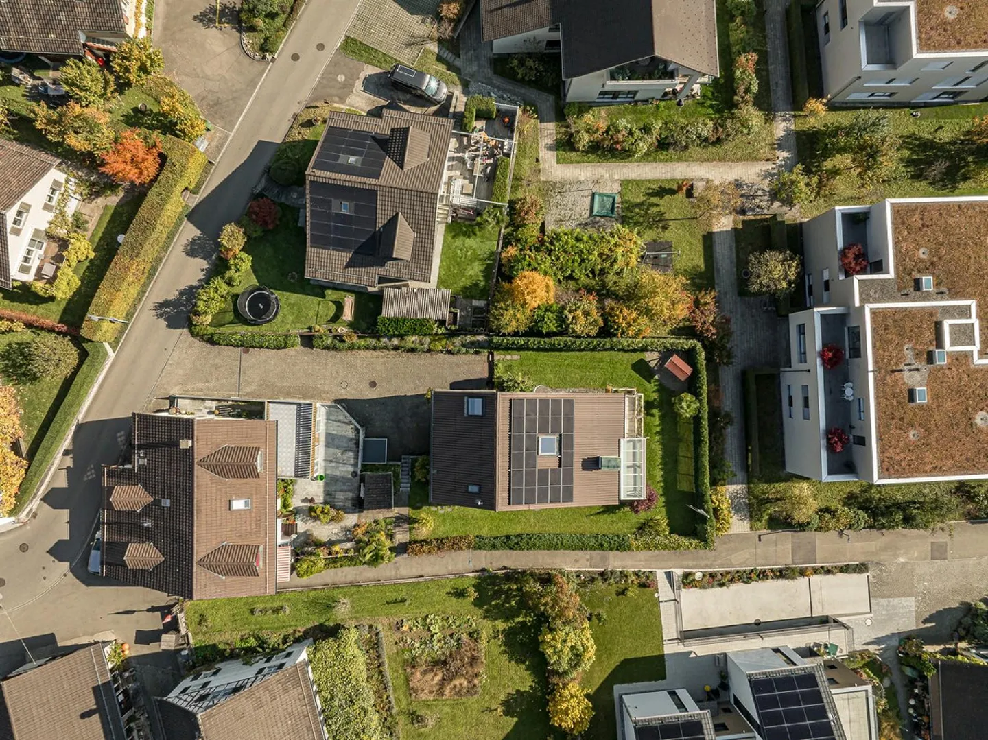 Appartement en duplex de 4,5 pièces dans un emplacement calme avec vue partielle sur le lac - Photo 13 sur 13