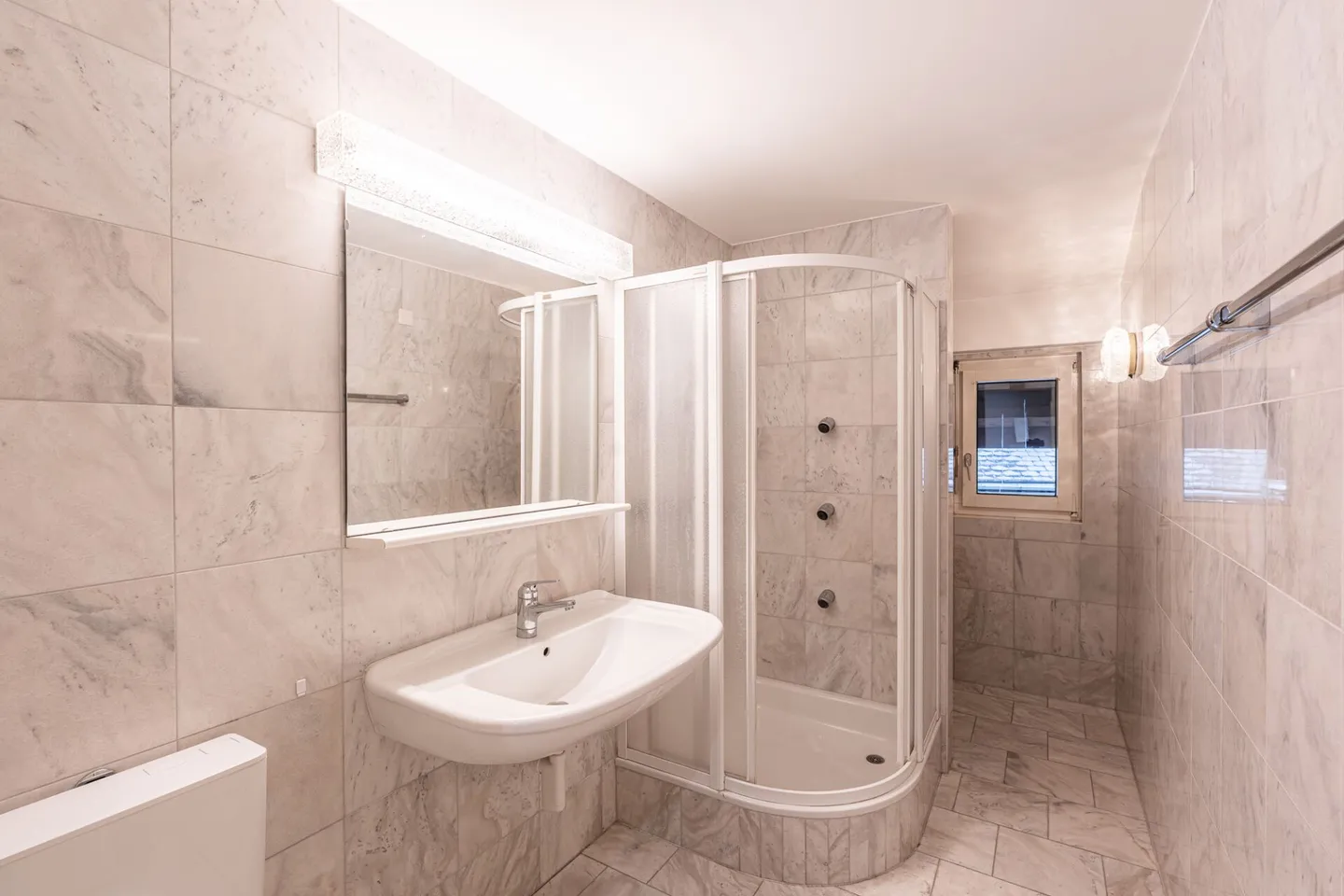 Duplex spacieux avec jardin d'hiver, Charnotzet et potentiel locatif - Photo 10 sur 12