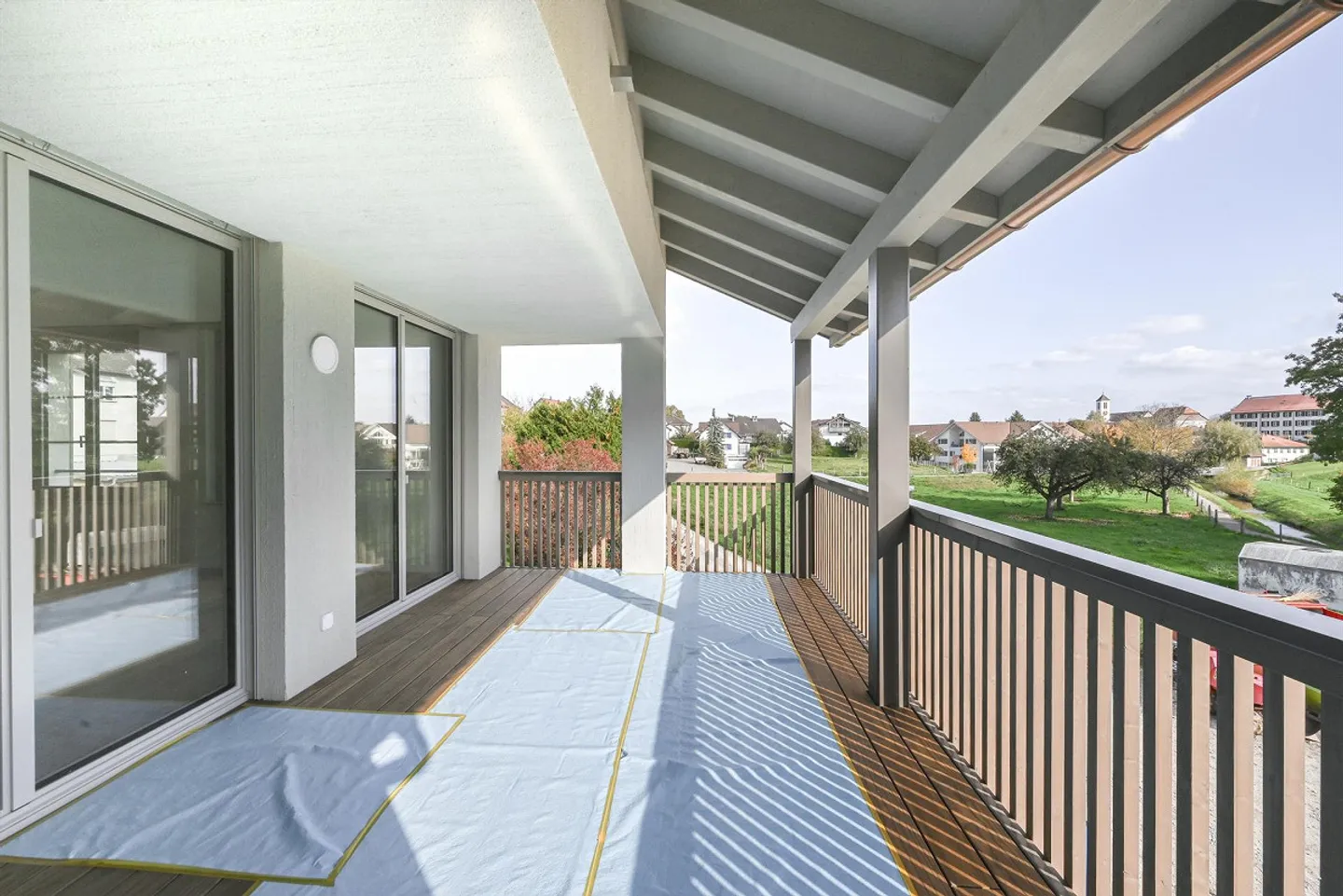 Idyllic Living by the Stream - Photo 2 of 8