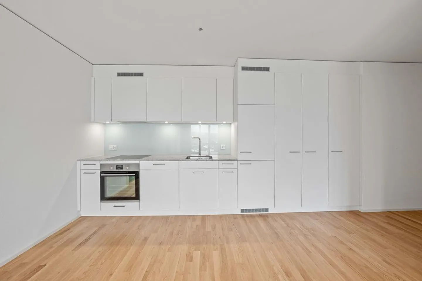 Stylish Living in Wiler City Center - Photo 2 of 6