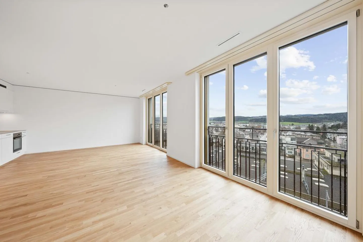 Stylish Living in Wiler City Center - Photo 3 of 6