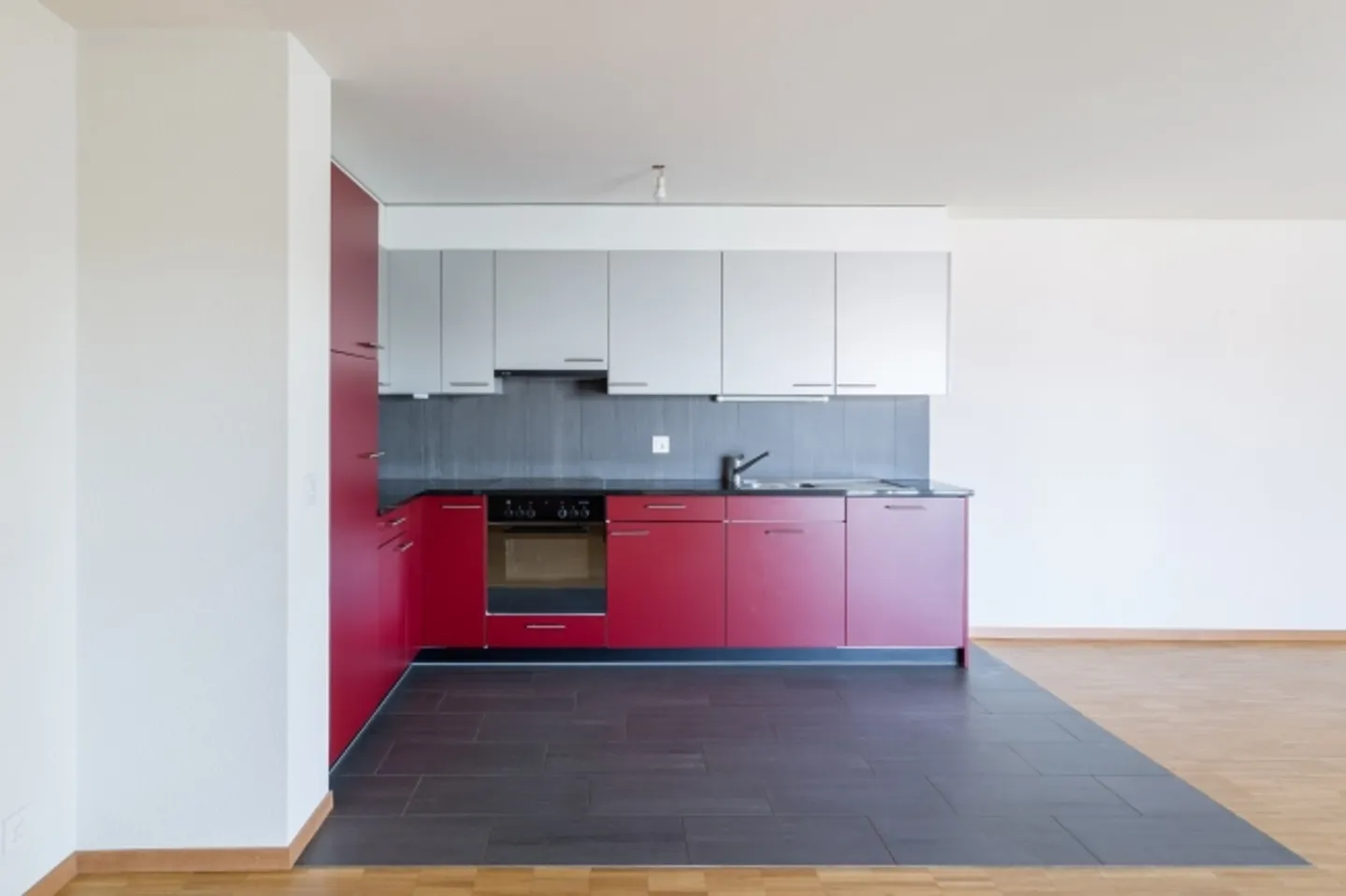 Schönes, sehr geräumiges und modernes Apartment - Photo 4 sur 10