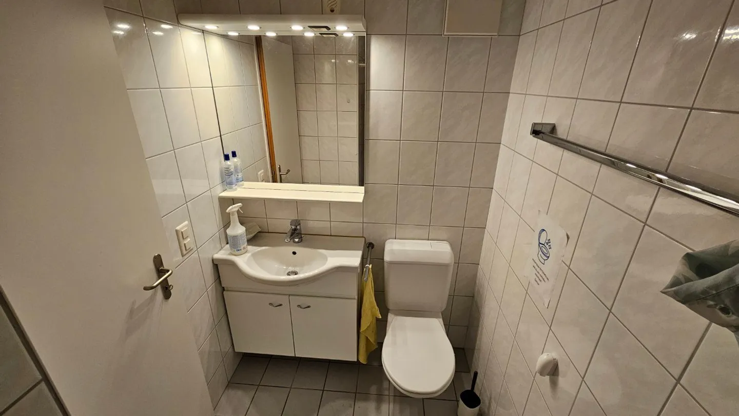 Ampia pratica di 3,5 stanze attrezzata per l'accesso ai disabili - Foto 12 di 20