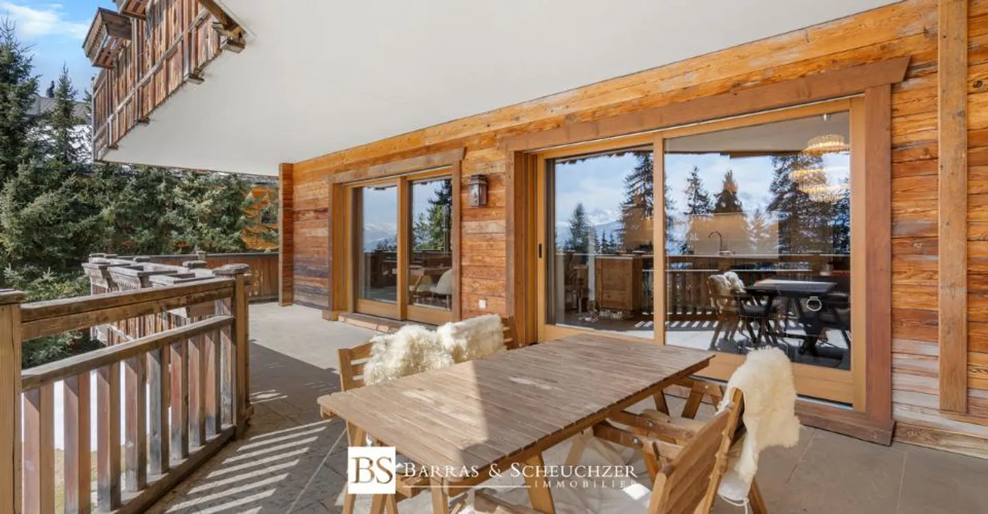 Prestigious Property with SPA | Ski-in/Ski-out - Photo 2 of 11