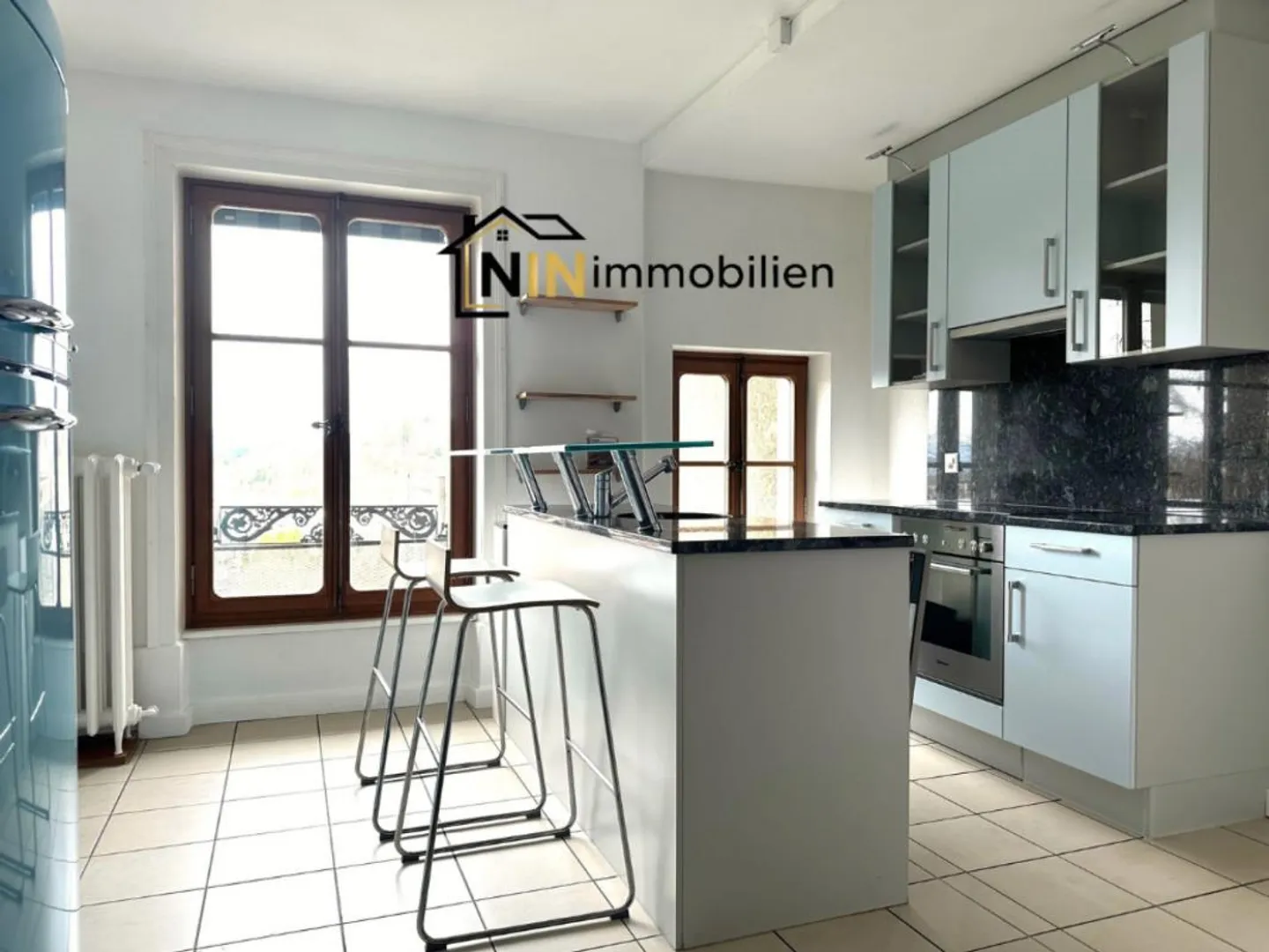 Nobile e ristrutturato con balcone - Foto 4 di 9