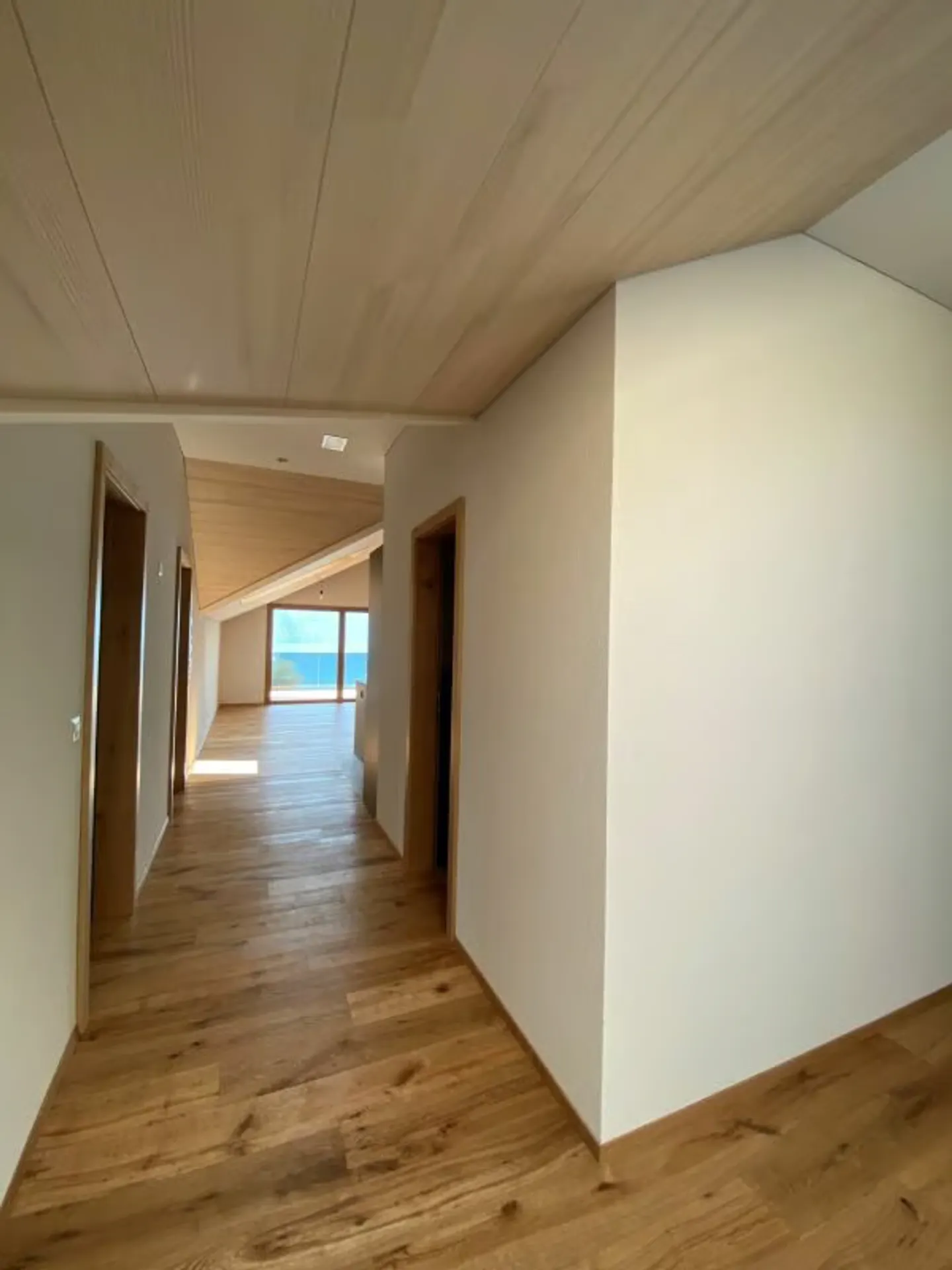 Appartement en attique 4.5 avec vue imprenable - Photo 8 sur 9