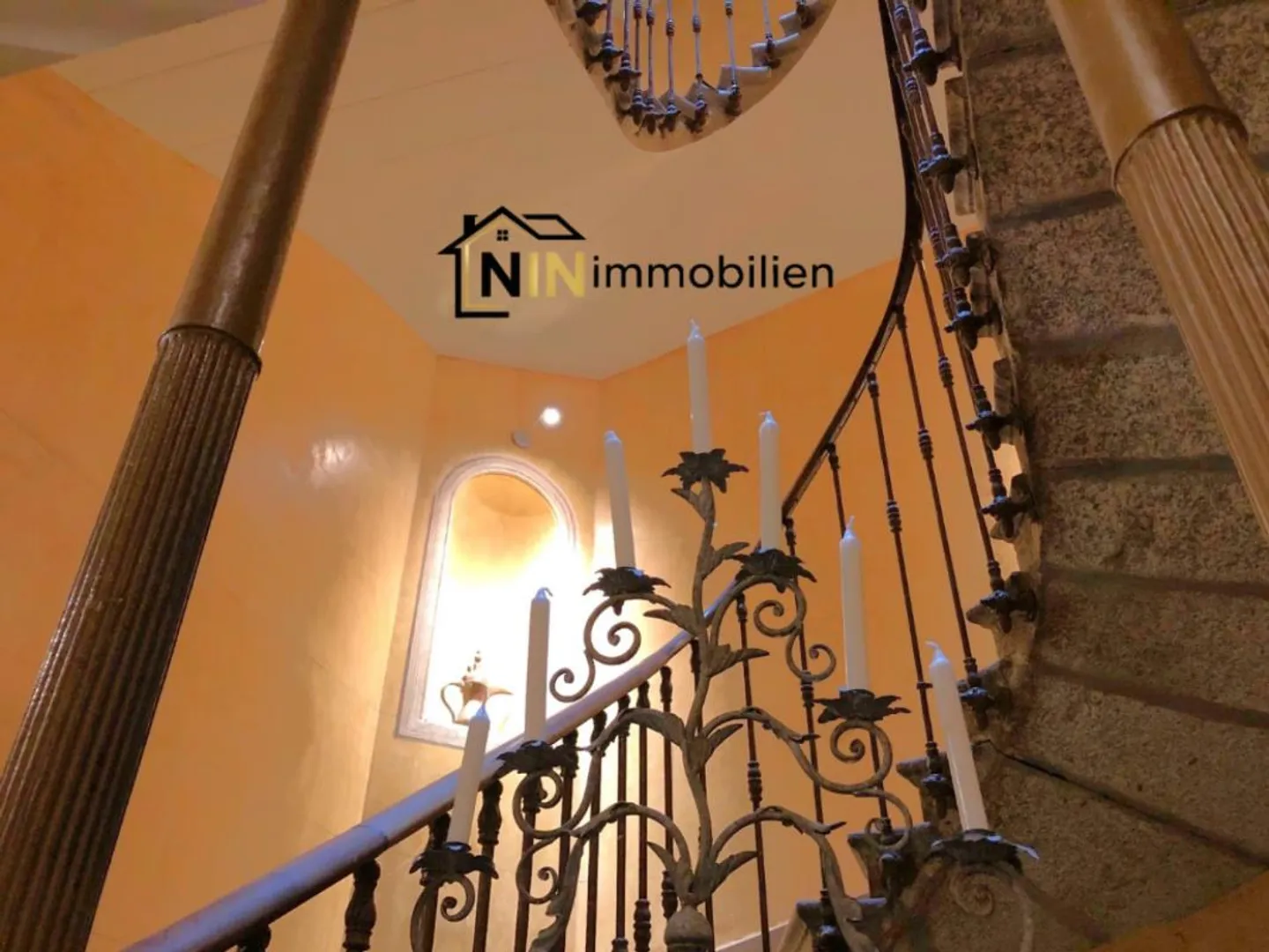 Nobile e ristrutturato con balcone - Foto 6 di 9