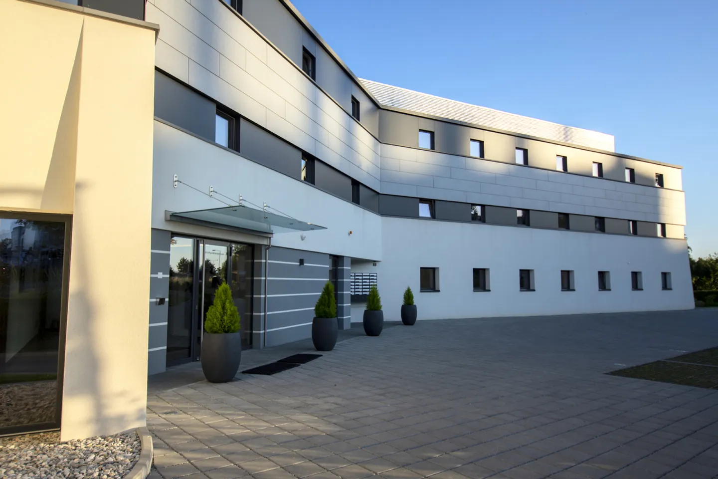 Magnifico studio di alta gamma nuovo e arredato - Foto 4 di 4