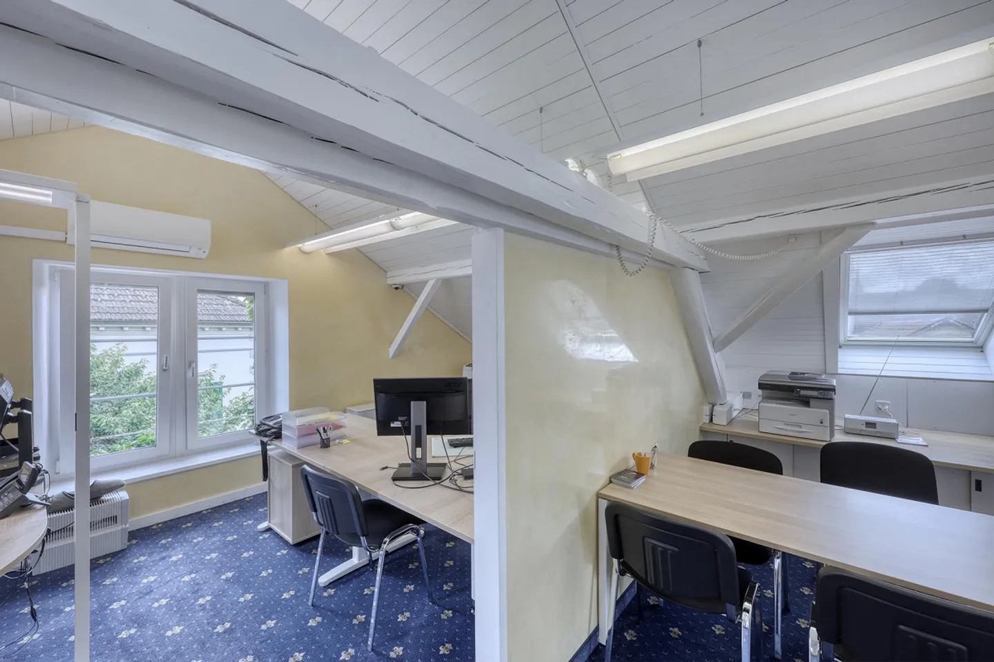 Büro/Praxisraum mit eigenem Bahnhof - Foto 1 von 5