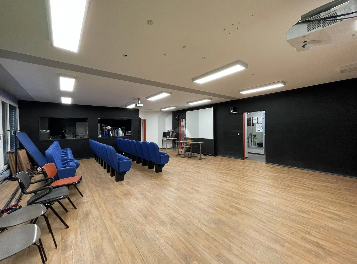 Spazio ufficio in affitto - Foto 1 di 4