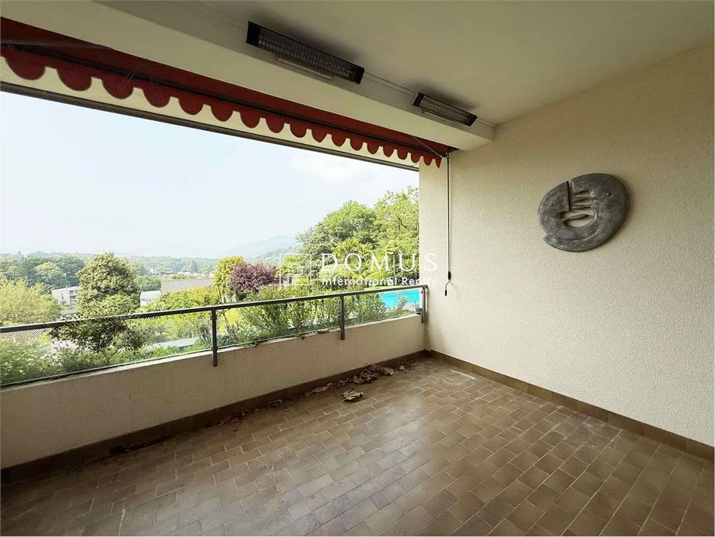 3.5 rooms renovated with pool - Photo 4 of 13