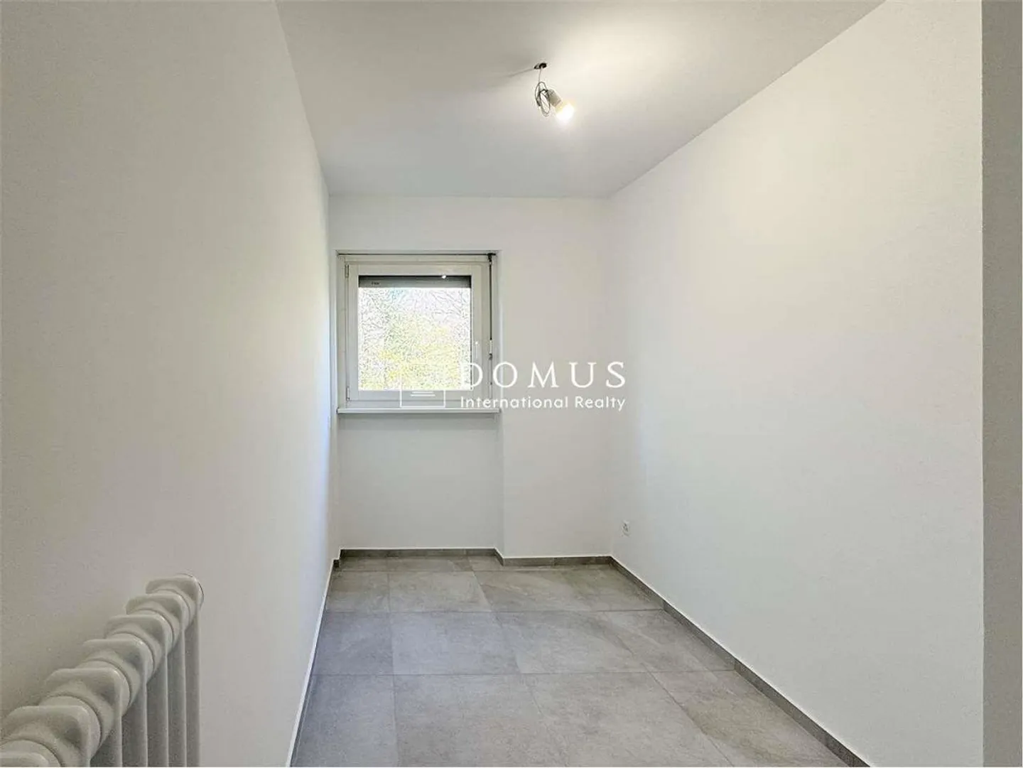 3.5 rooms renovated with pool - Photo 10 of 13