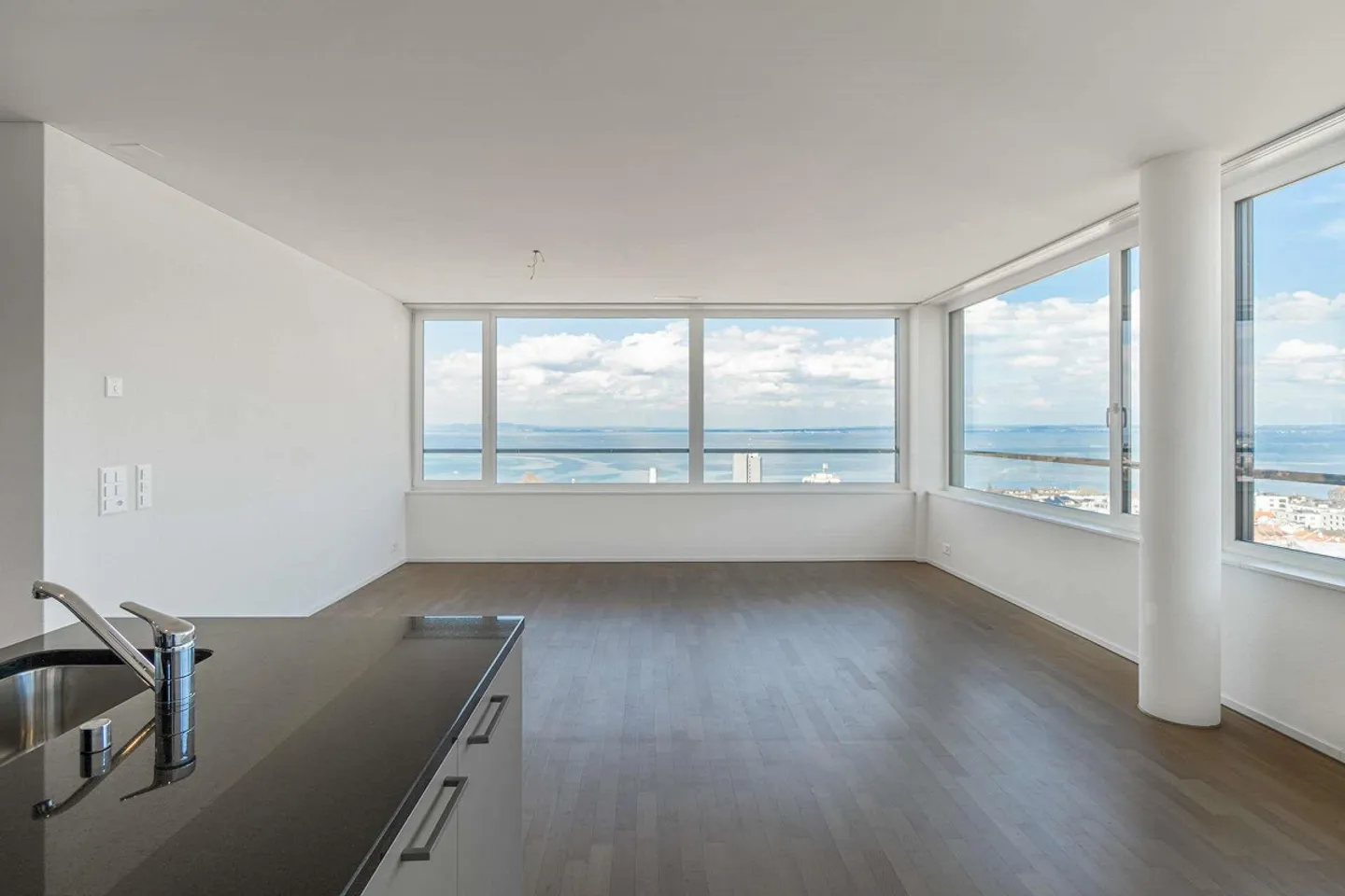 Appartamento con vista diretta sul lago - Foto 1 di 10