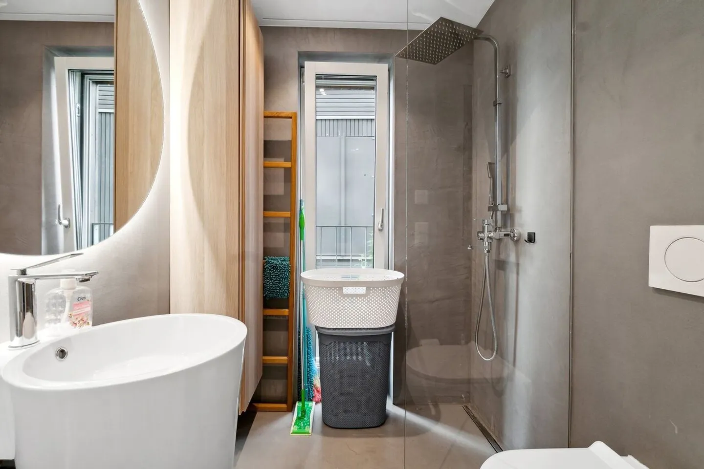 «Neuwertige 4,5-Zimmer-Maisonette mit eigenem Garten» - Foto 9 von 13
