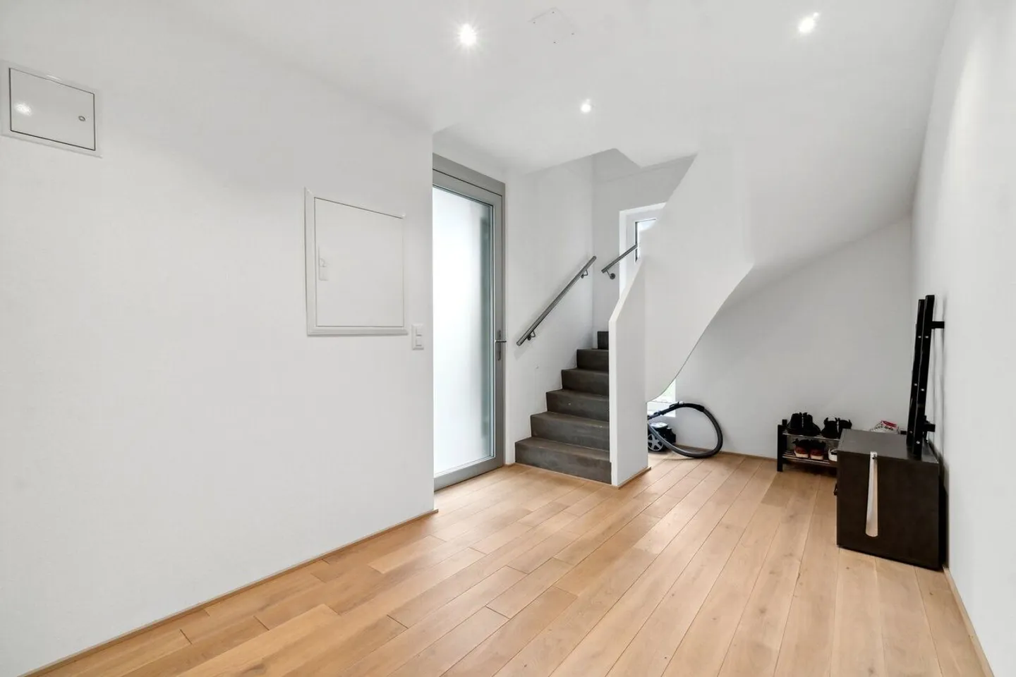 «Neuwertige 4,5-Zimmer-Maisonette mit eigenem Garten» - Foto 10 von 13