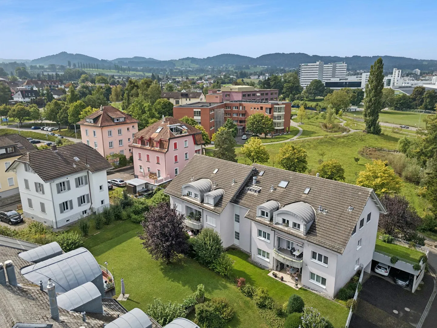 Duplex 5.5-room penthouse with beautiful panoramic view - Photo 4 of 19