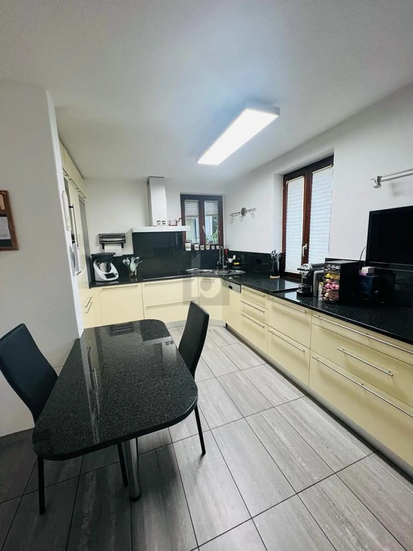 Maison familiale spacieuse avec sauna - Photo 3 sur 6