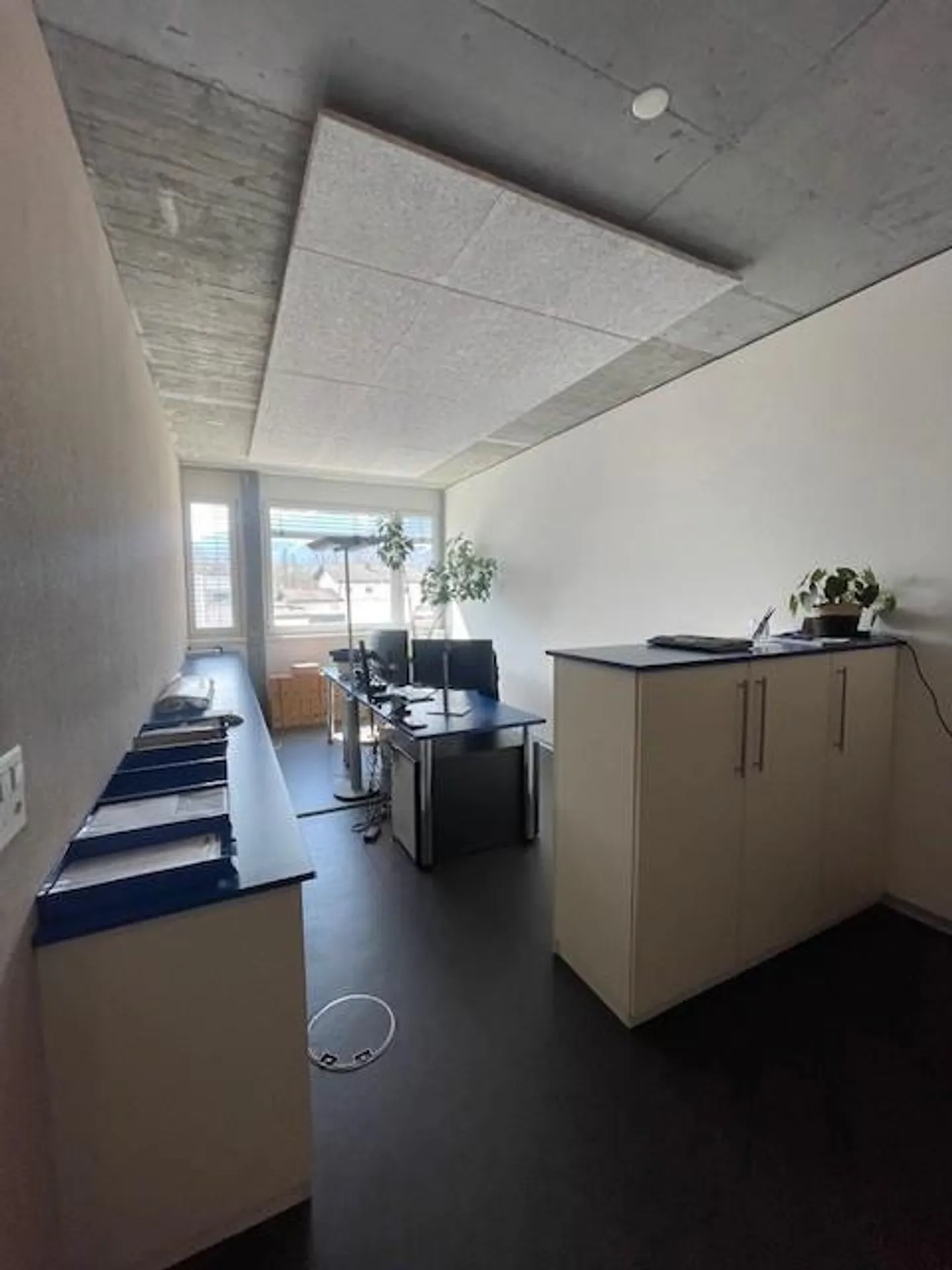 Spazio ufficio di 161m2 / spazio di stoccaggio di 229m2 - Foto 4 di 14