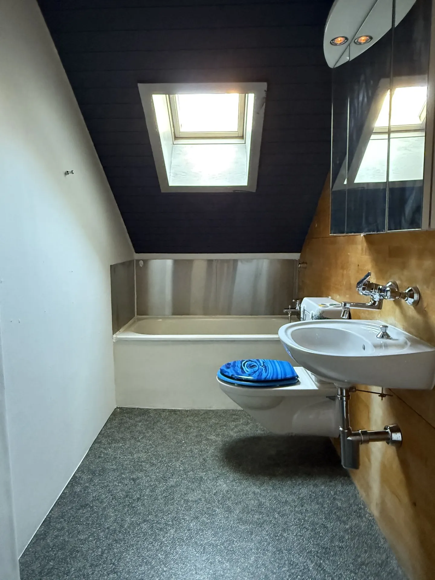 Attractive multi-family house in a central location in Biel - Photo 8 of 20