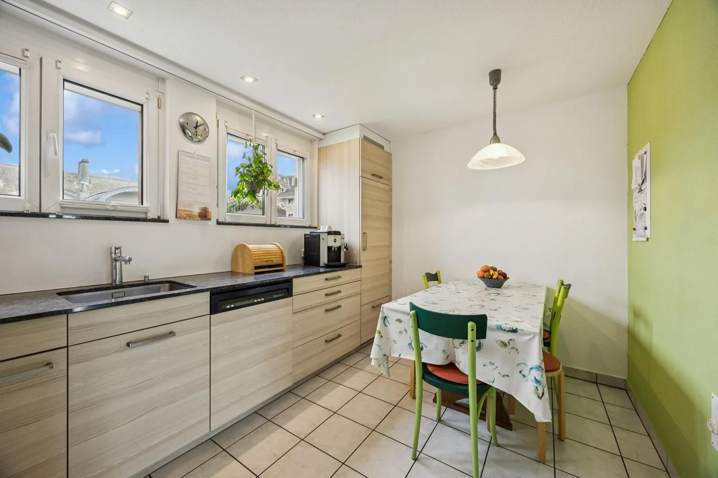 Duplex 5.5-room penthouse with beautiful panoramic view - Photo 12 of 19