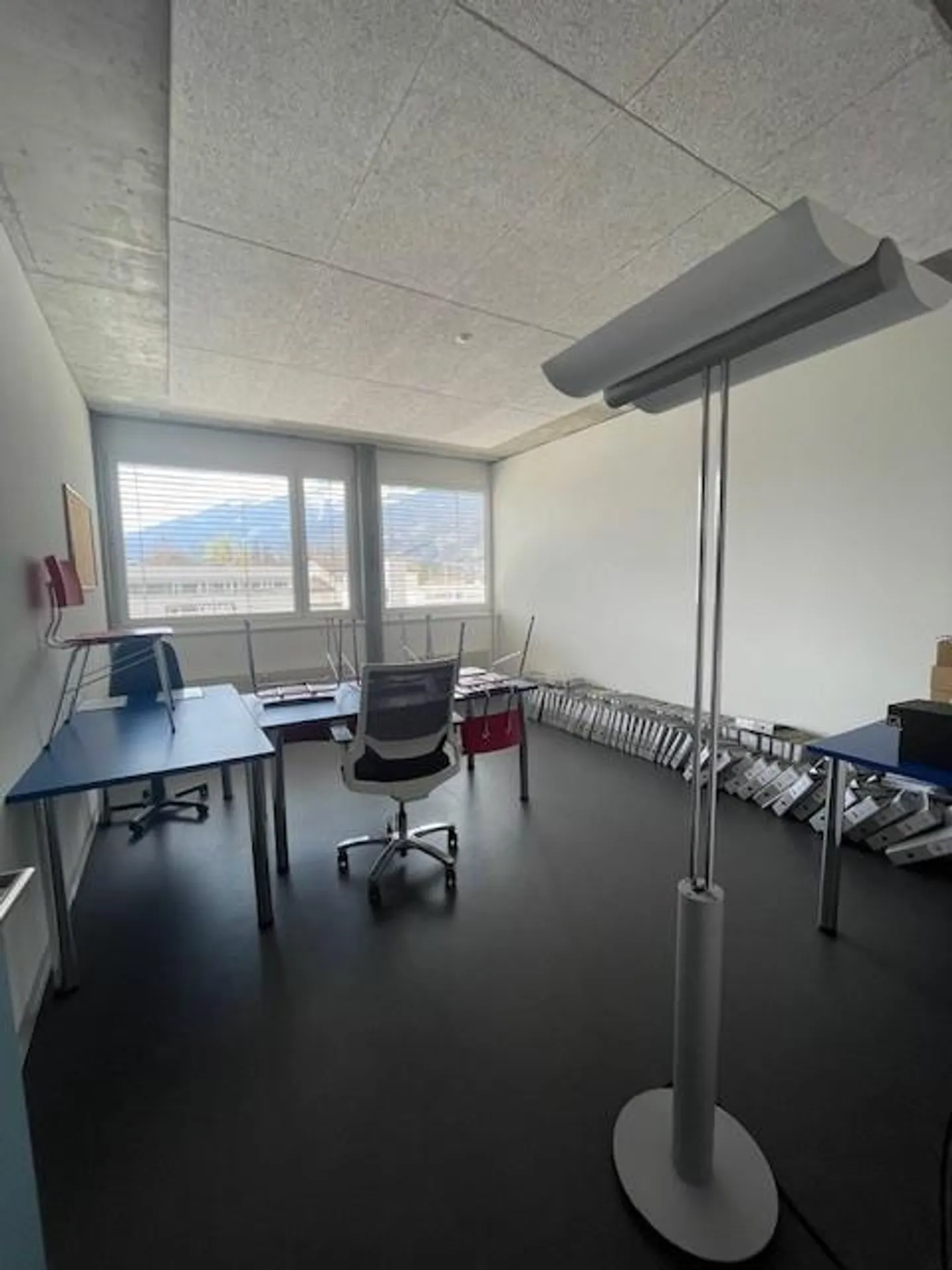 Spazio ufficio di 161m2 / spazio di stoccaggio di 229m2 - Foto 5 di 14