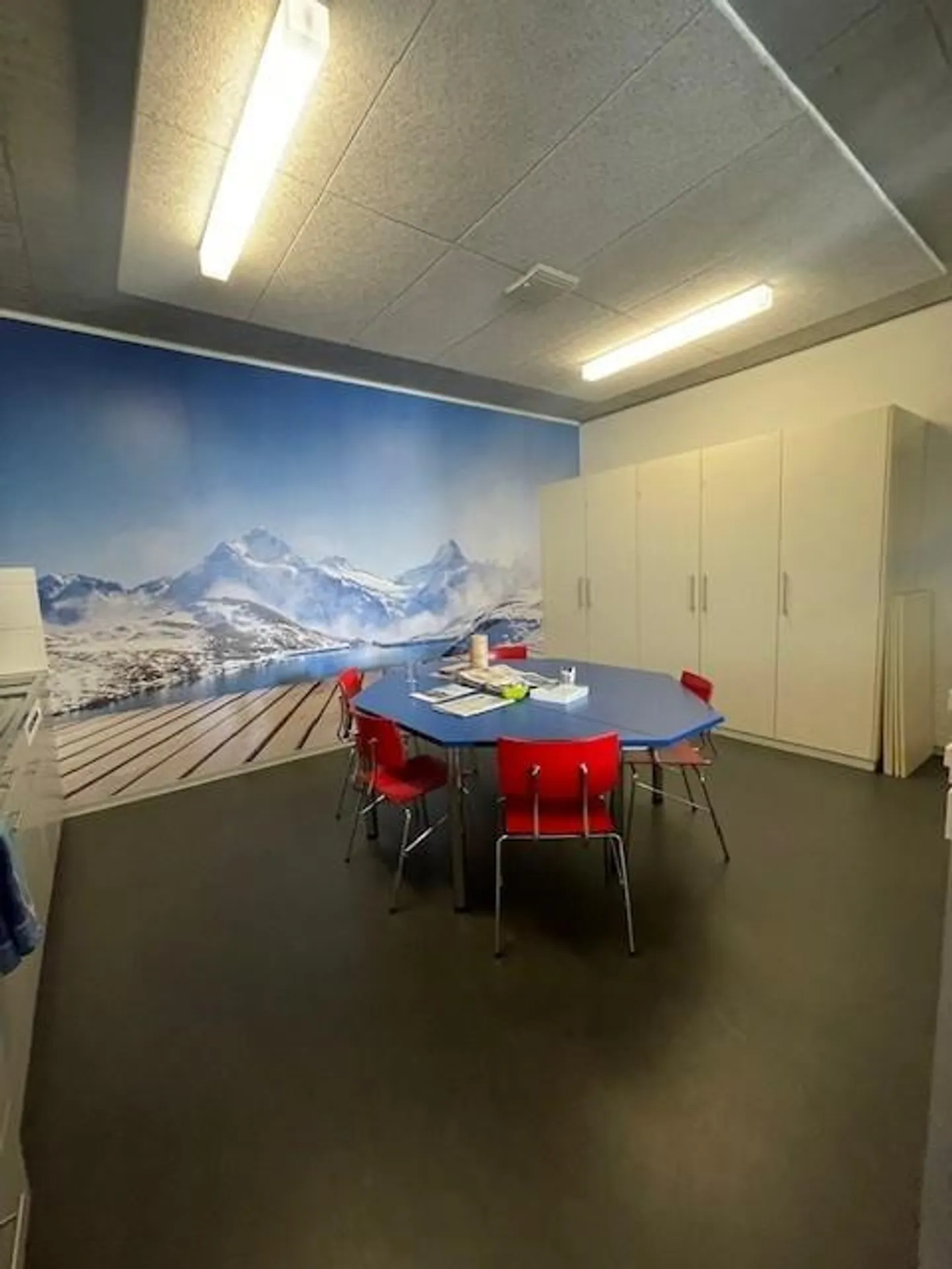 Spazio ufficio di 161m2 / spazio di stoccaggio di 229m2 - Foto 8 di 14