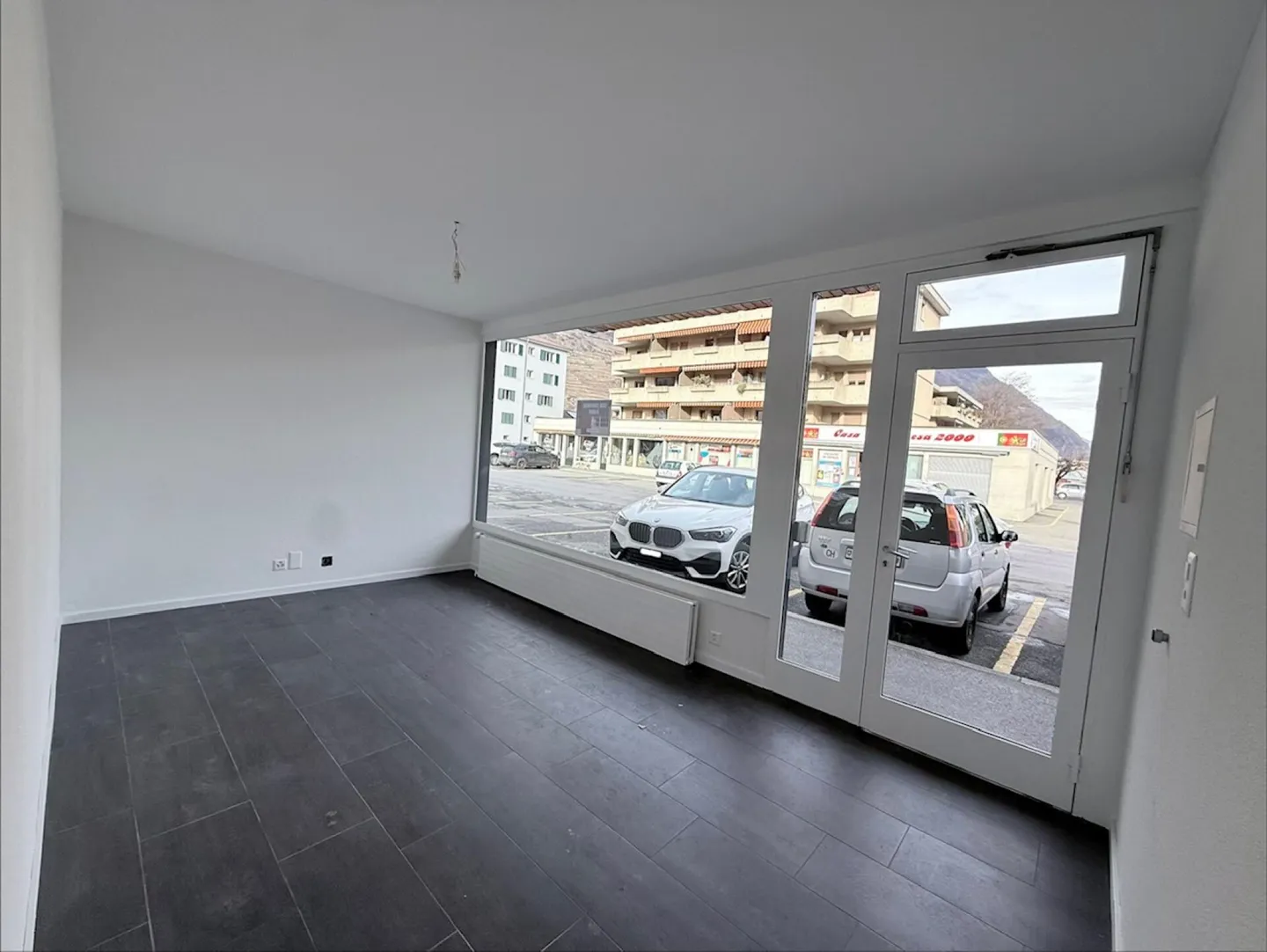 Commercial space for rent in Fully - Photo 3 of 6