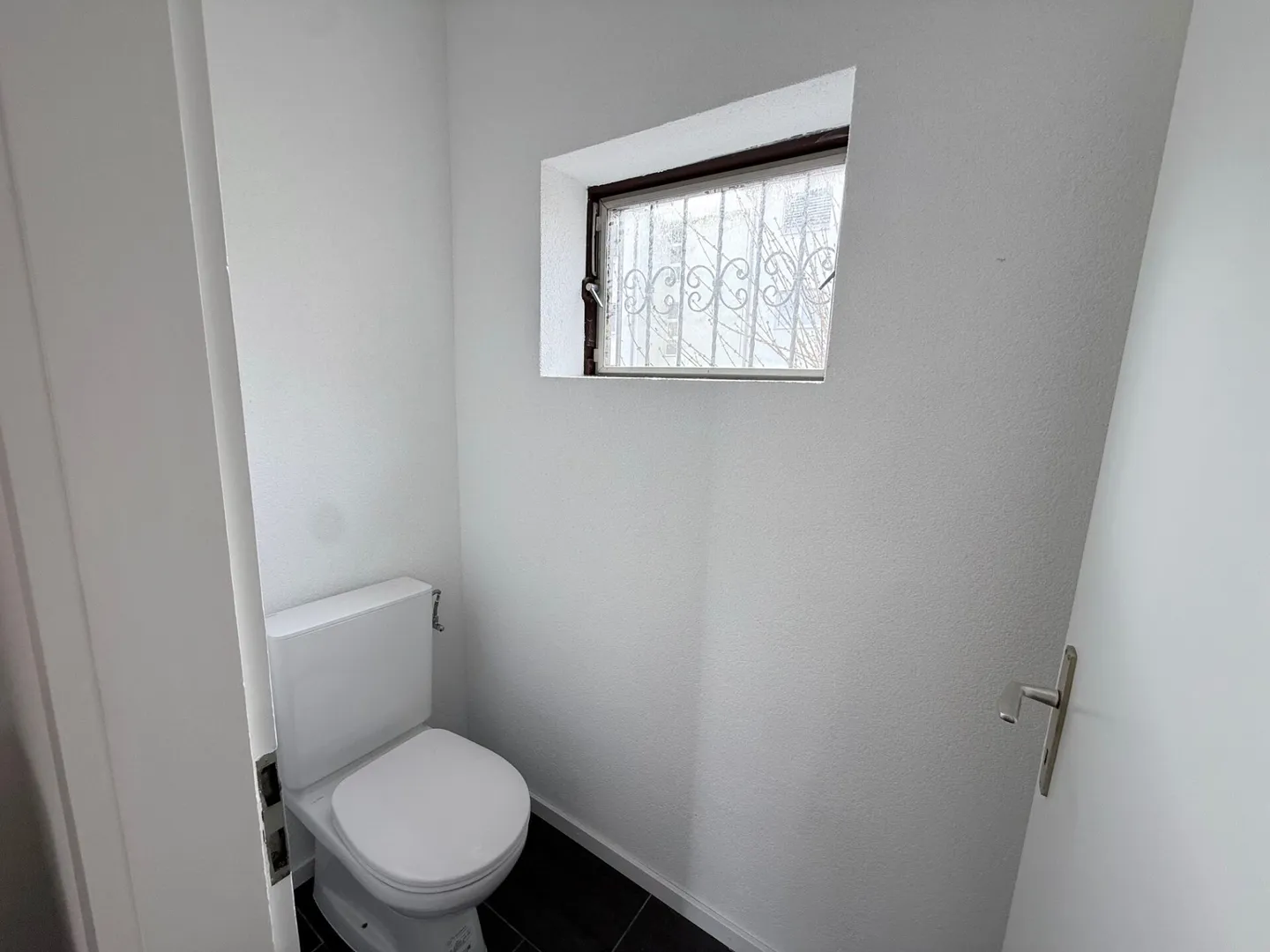 Commercial space for rent in Fully - Photo 6 of 6