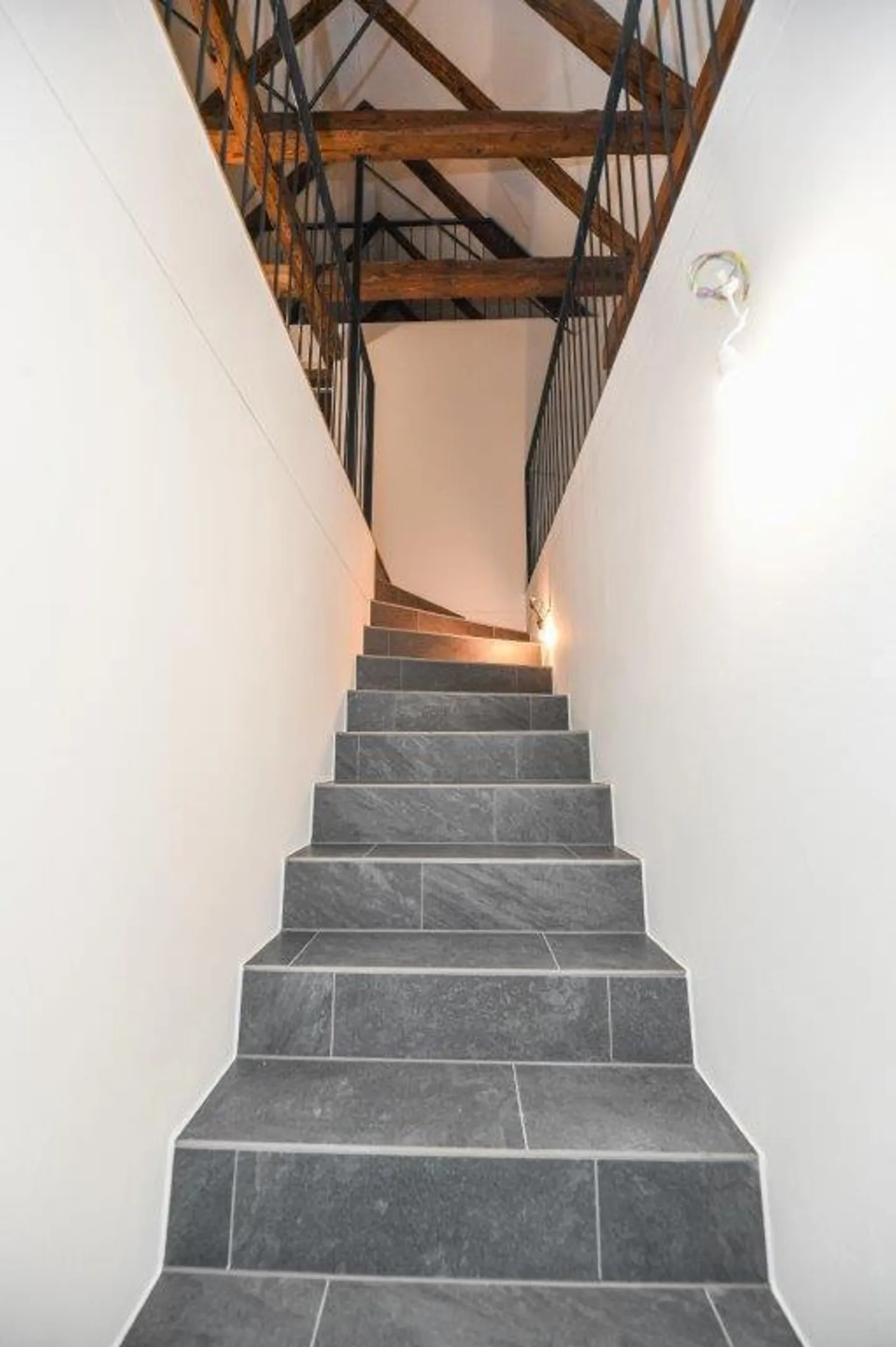 2.5 Room Maisonette Roof Apartment - Photo 2 of 16