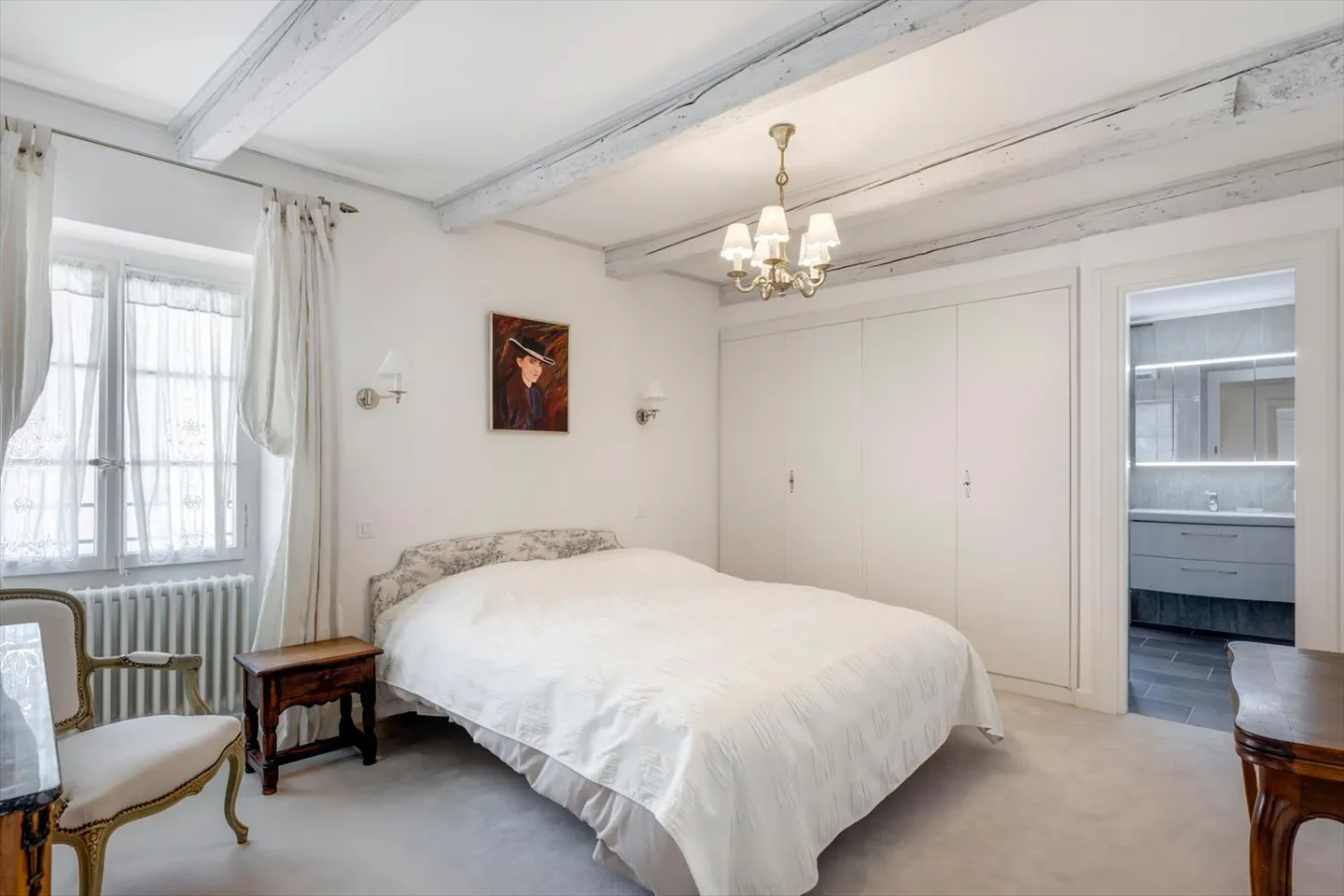 Elegant historic property with stunning lake views - Photo 8 of 13