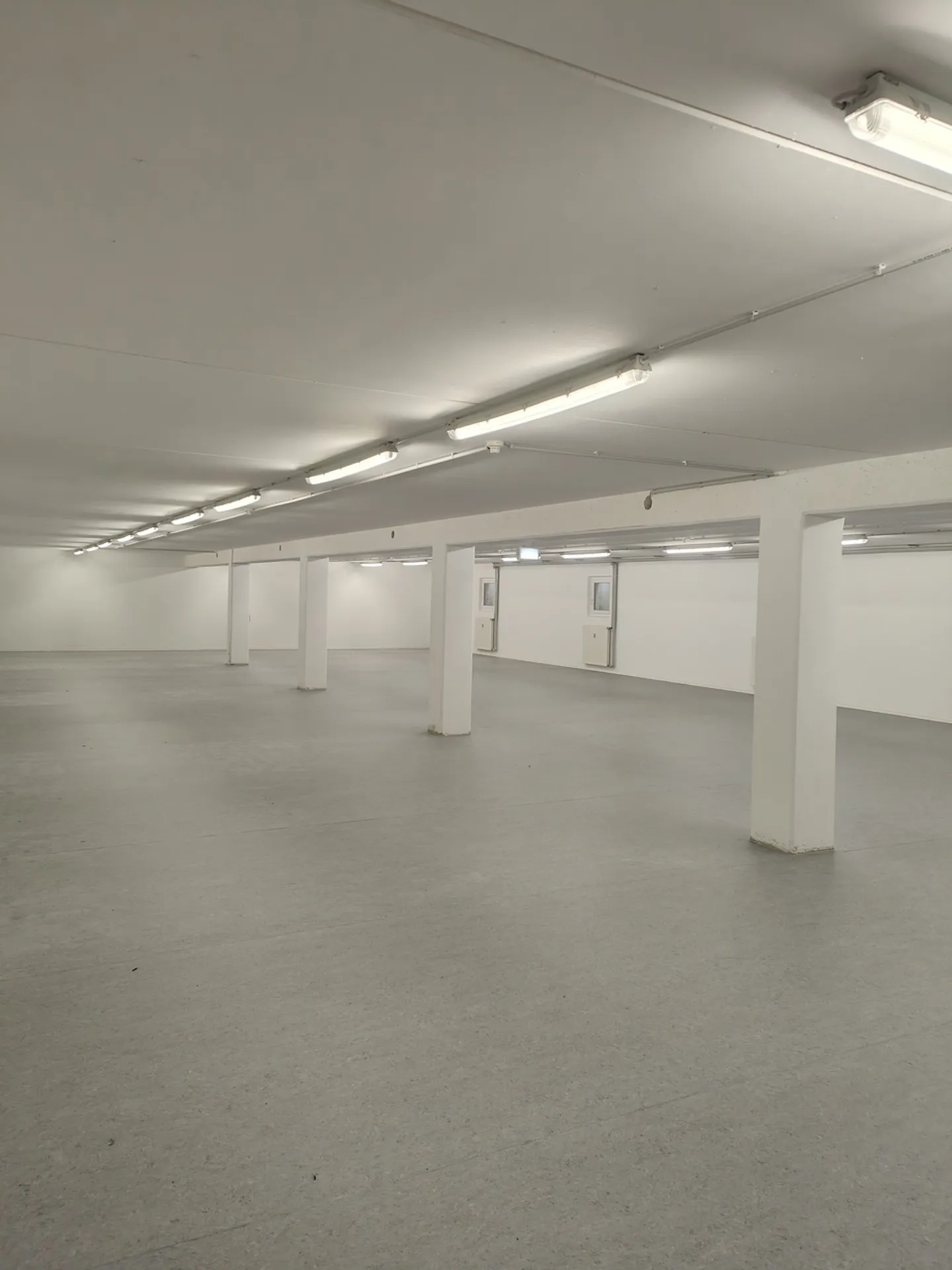 Espace de stockage de 384m2 Cologne - Colonia-Allee 13 - Photo 9 sur 13