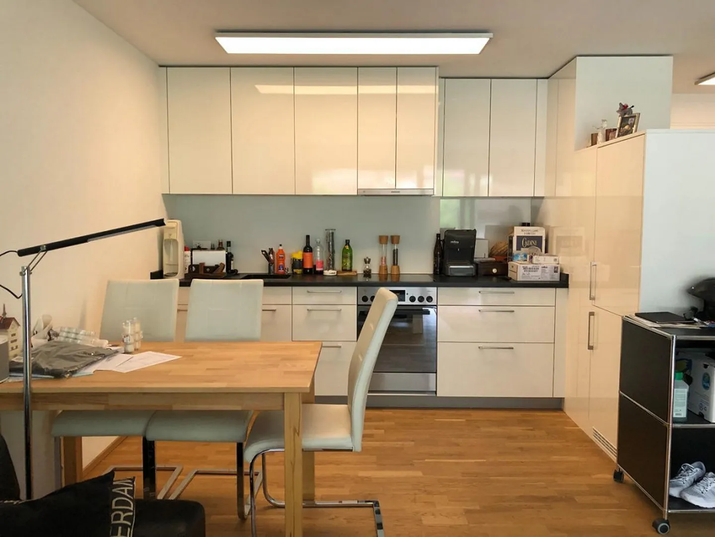 Appartamento centrale di 2,5 stanze con balcone - Foto 2 di 8