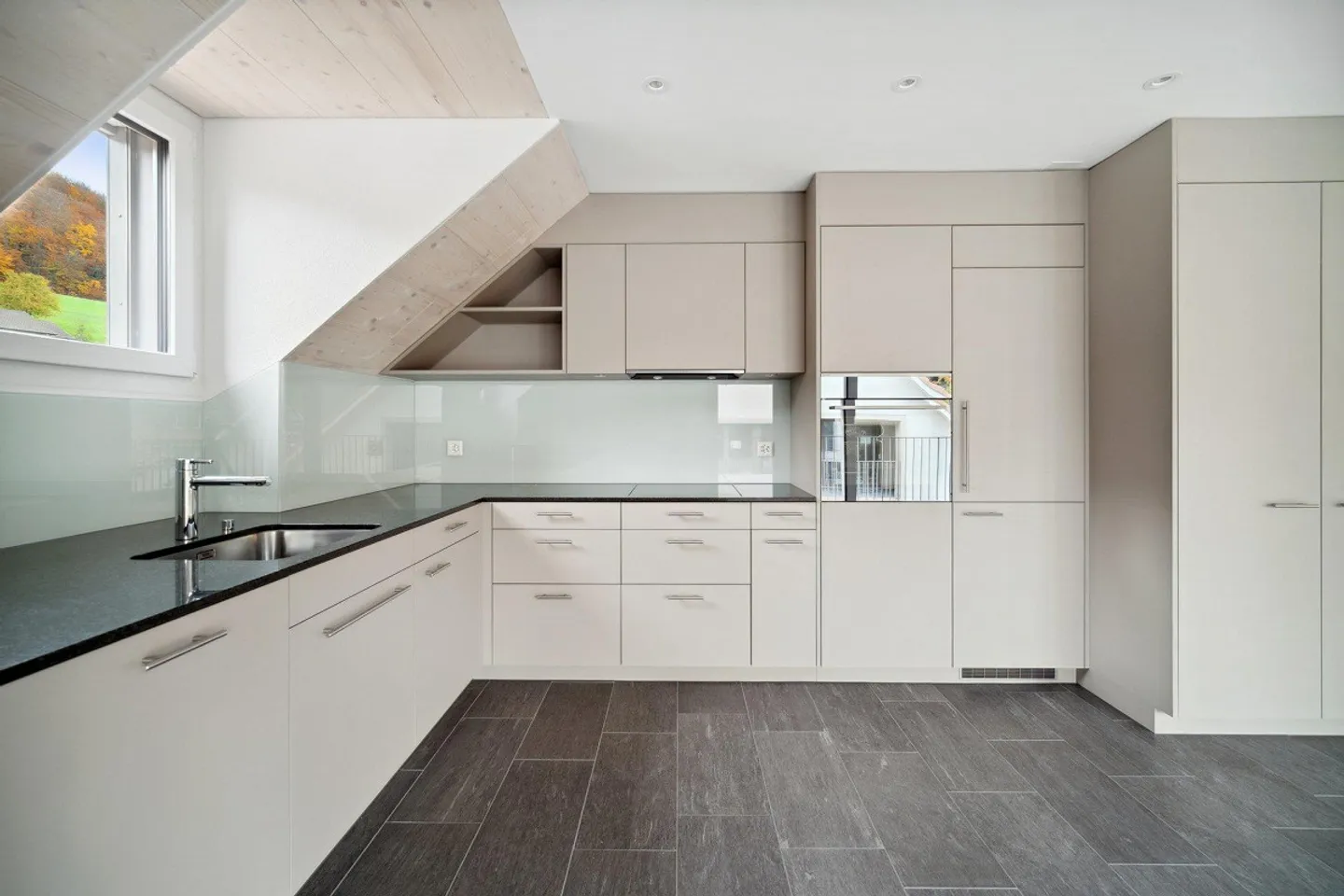 Appartamento duplex moderno di 4,5 locali - Foto 2 di 15