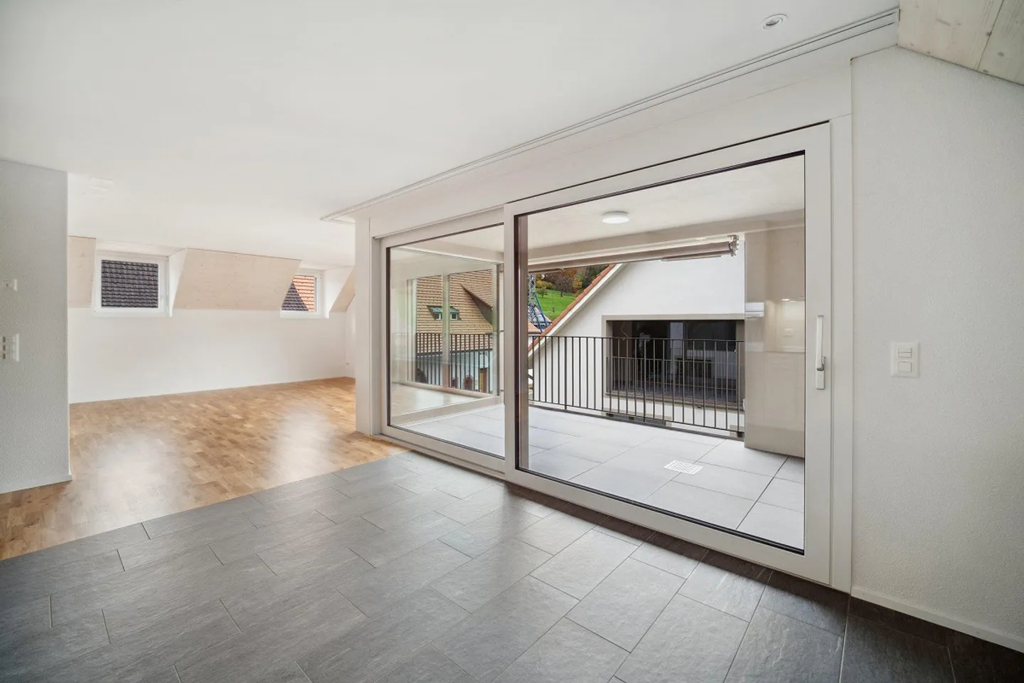 Appartamento duplex moderno di 4,5 locali - Foto 4 di 15