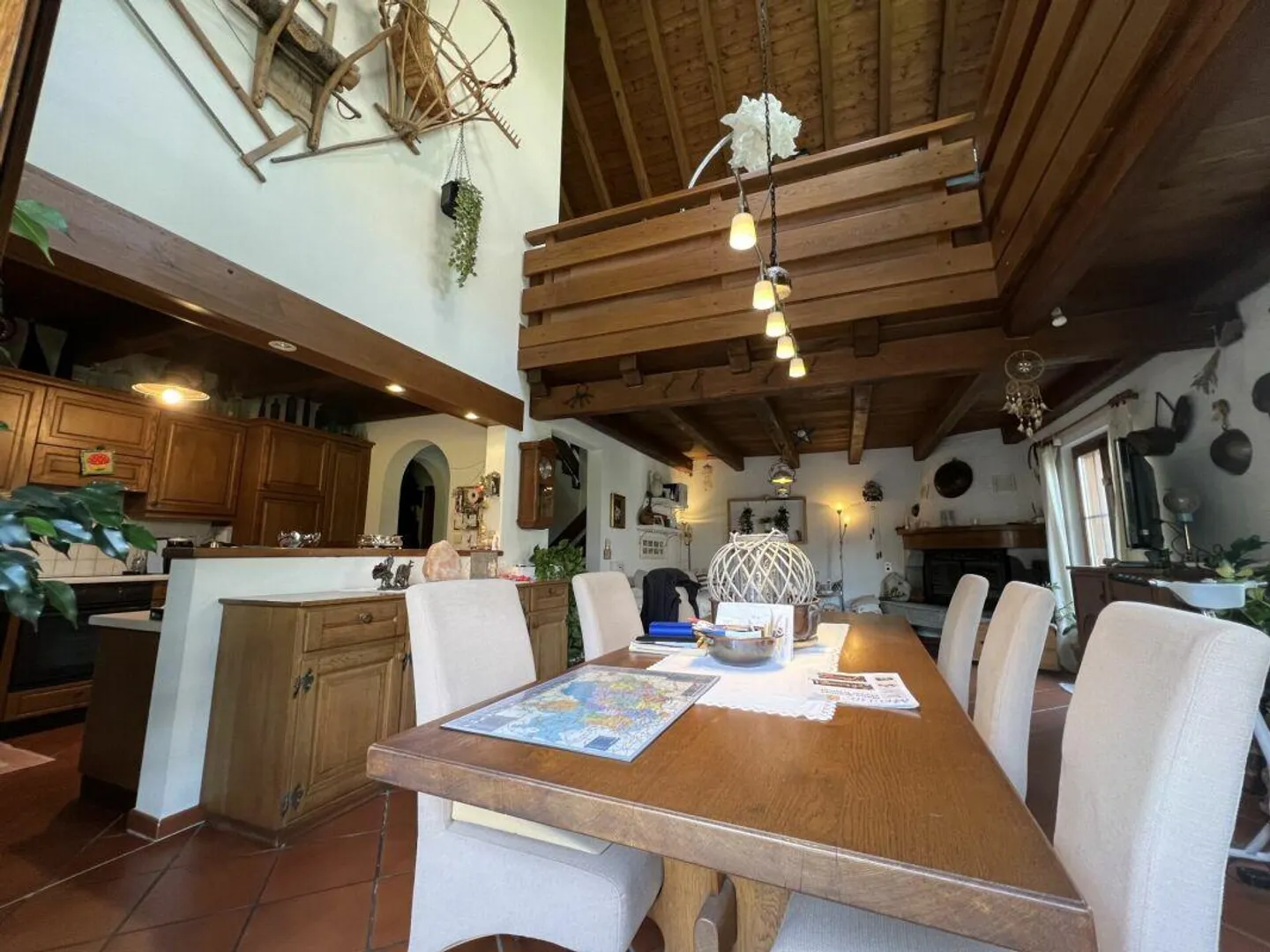 Casa monofamiliare con rustico e terreno - Foto 2 di 14